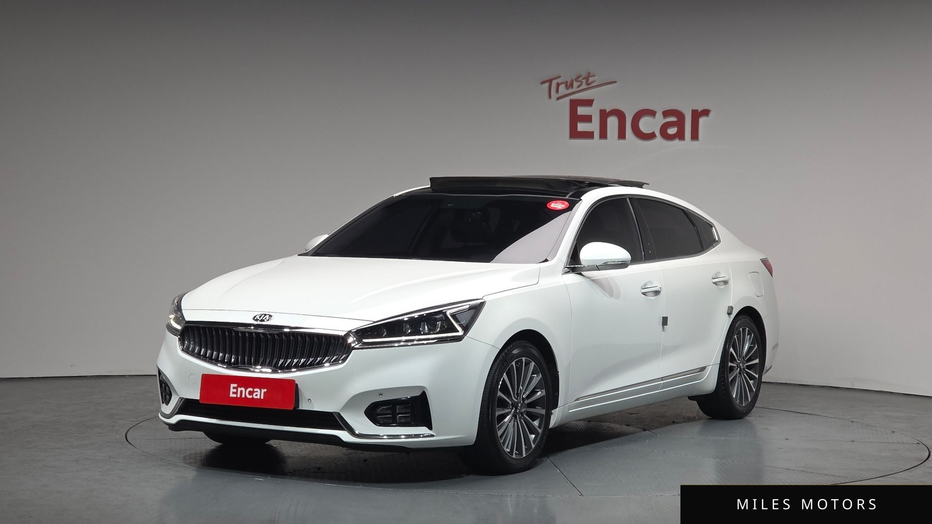 Kia K7 2018 — фото 1 из 12