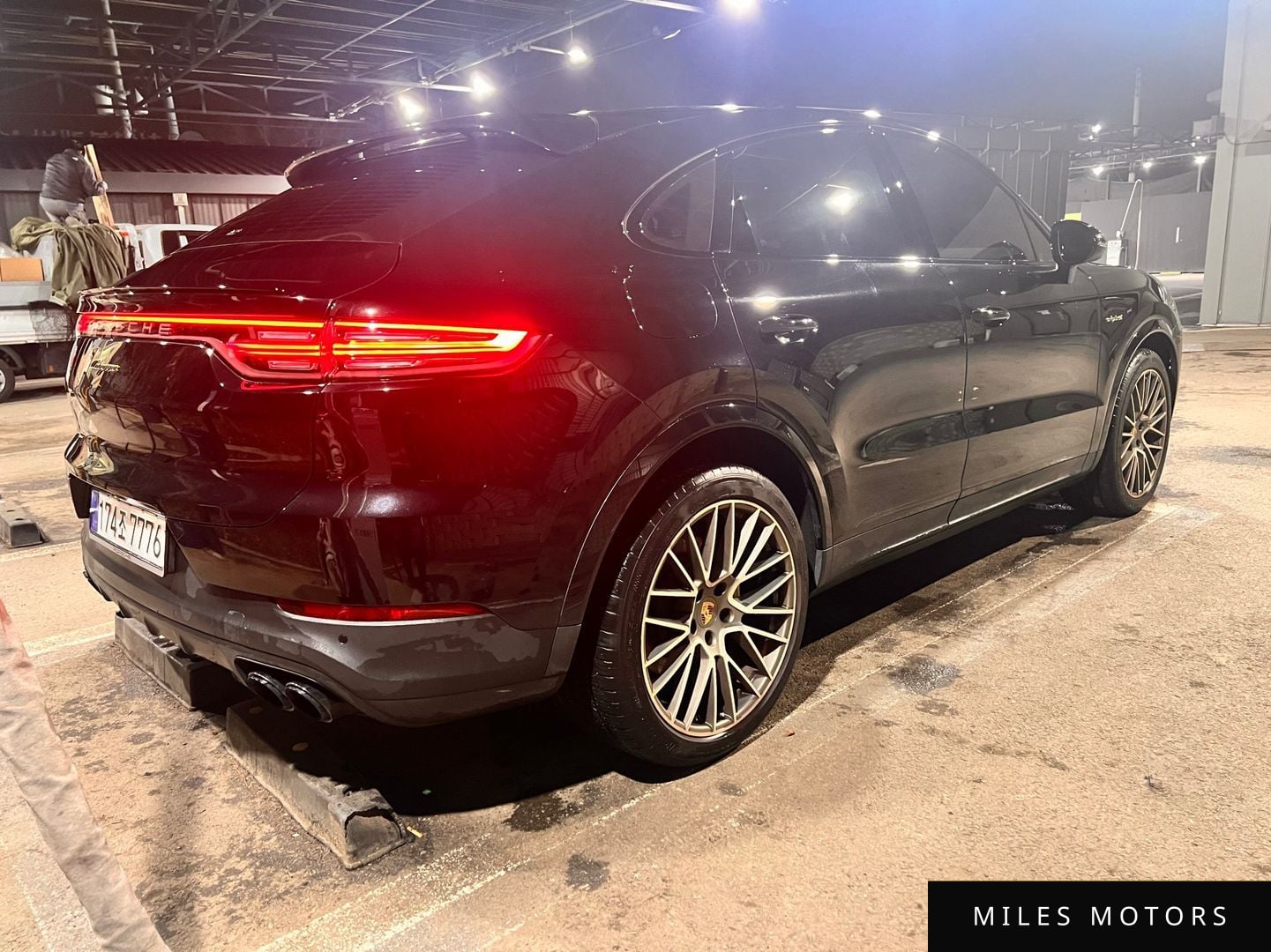 Porsche Cayenne 2023 — миниатюра 5
