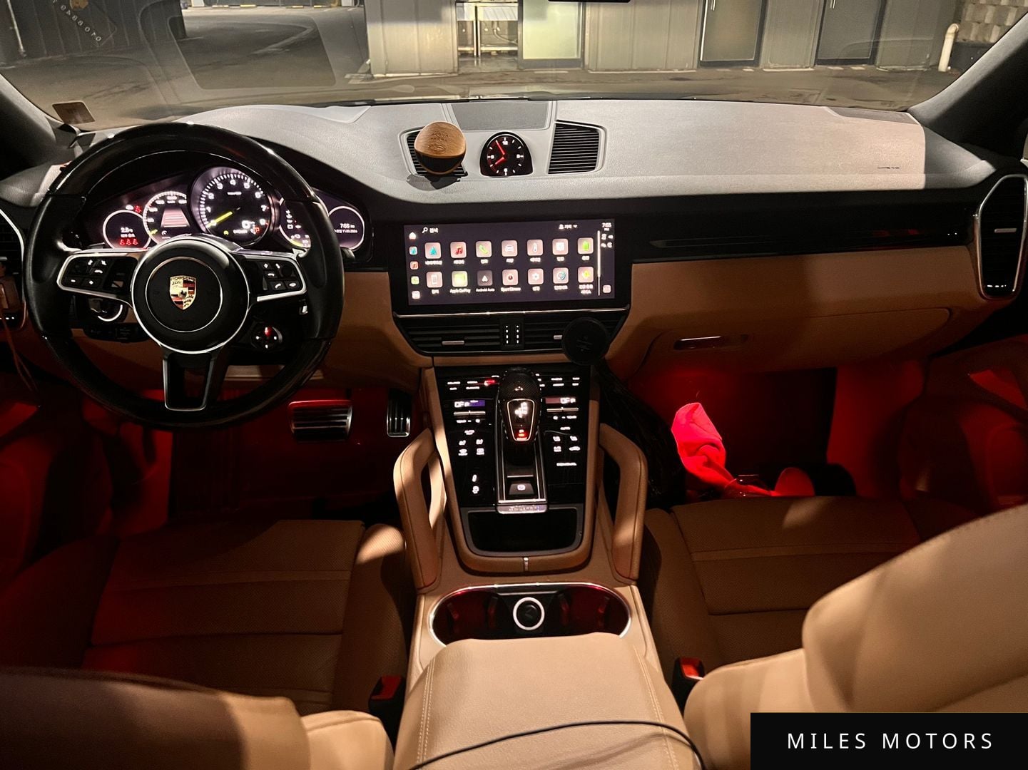 Porsche Cayenne 2023 — миниатюра 11