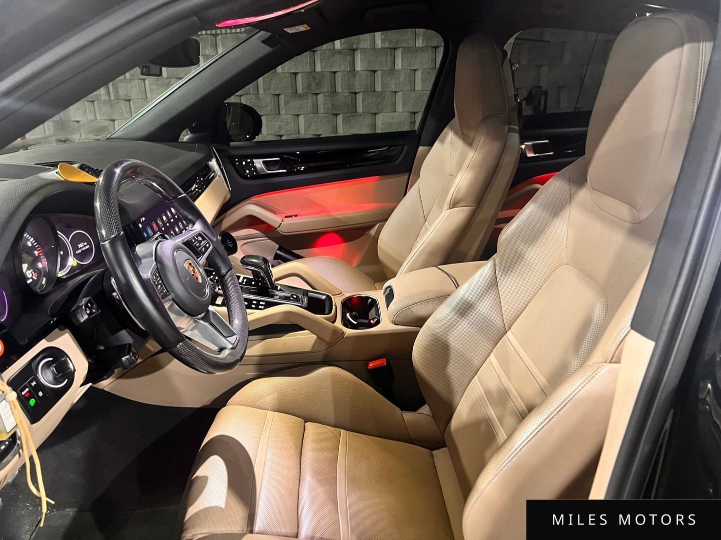 Porsche Cayenne 2023 — миниатюра 12