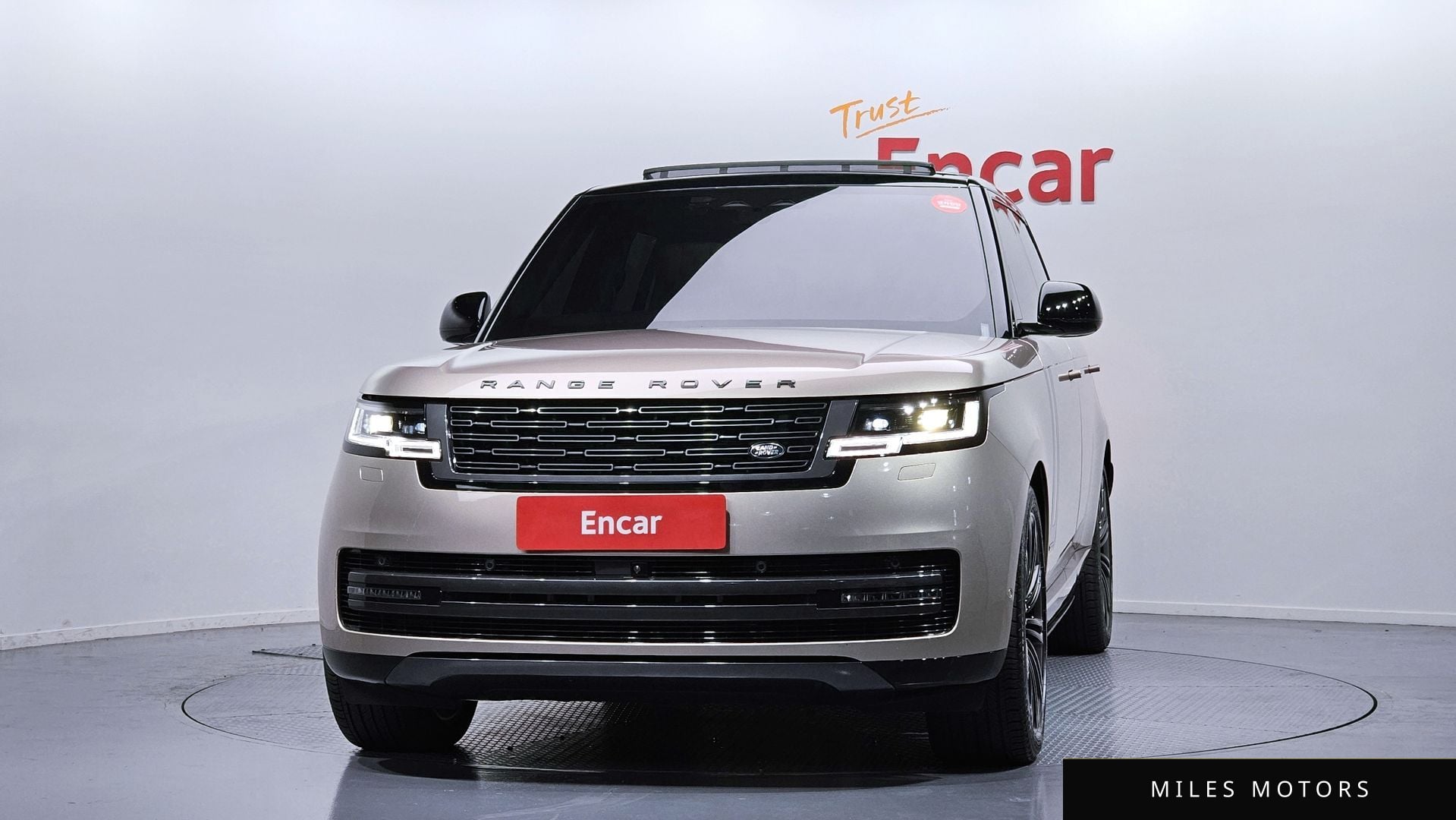 Land Rover Range Rover 2025 — миниатюра 3