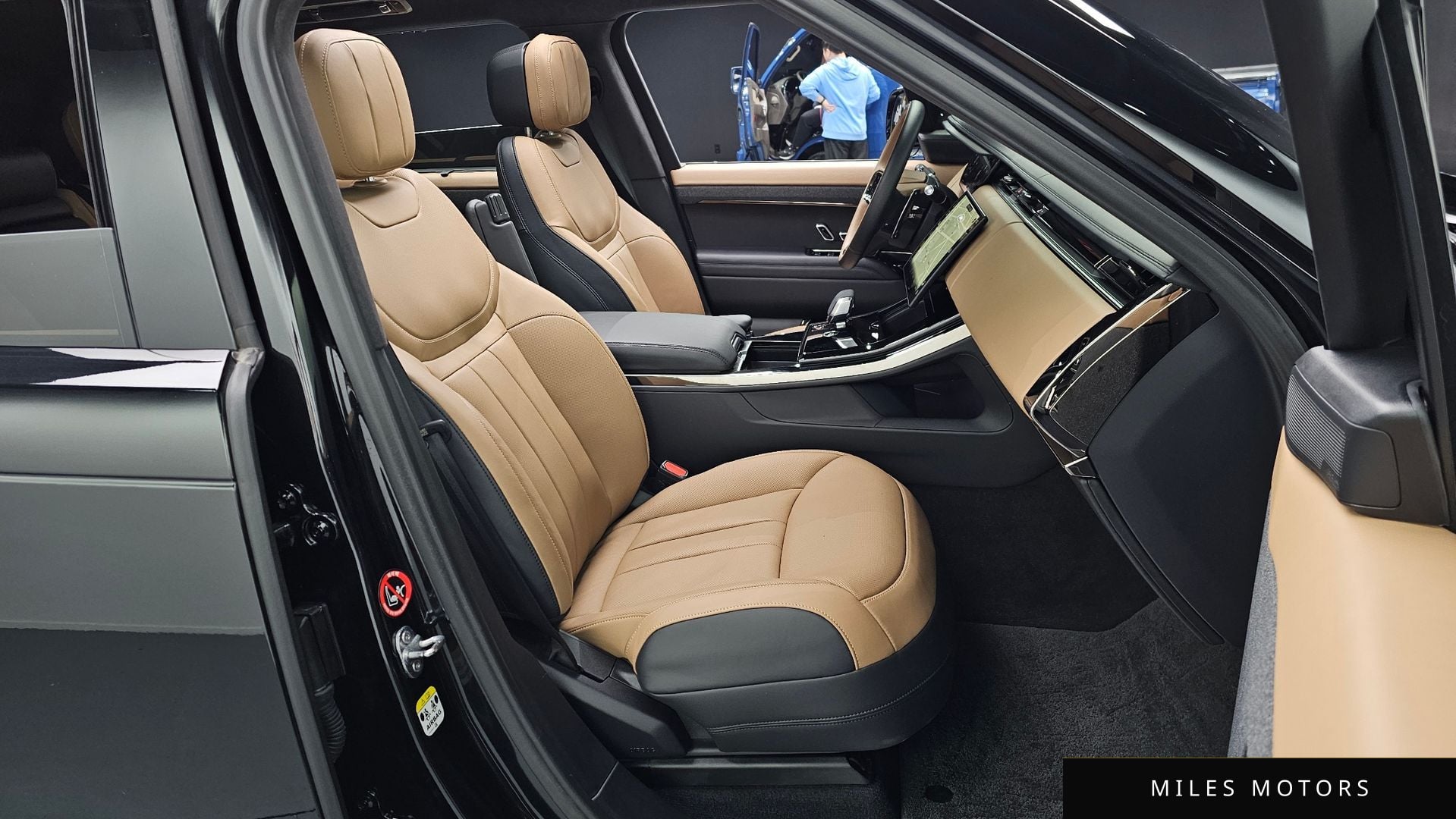 Land Rover Range Rover Sport 2025 — миниатюра 10