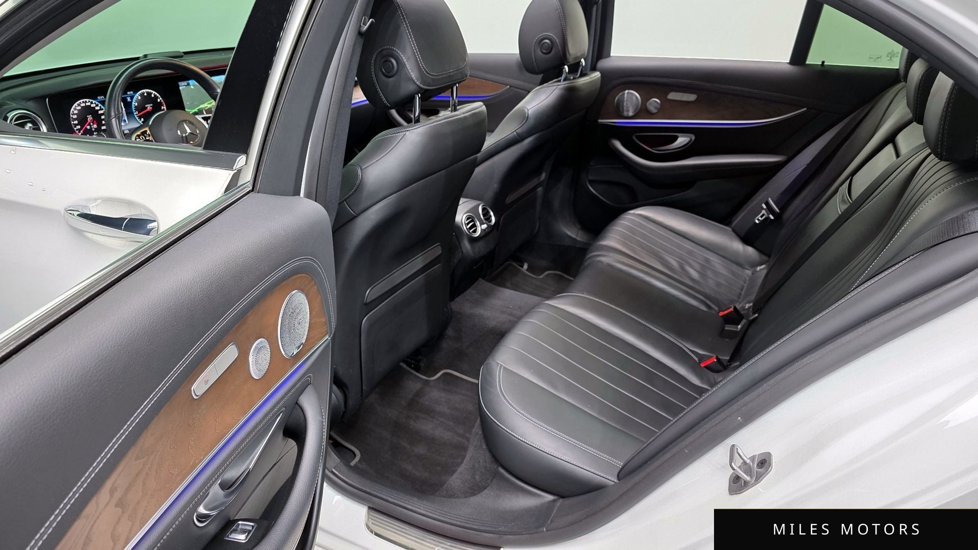Mercedes-Benz E-Class W213 2020 — миниатюра 12
