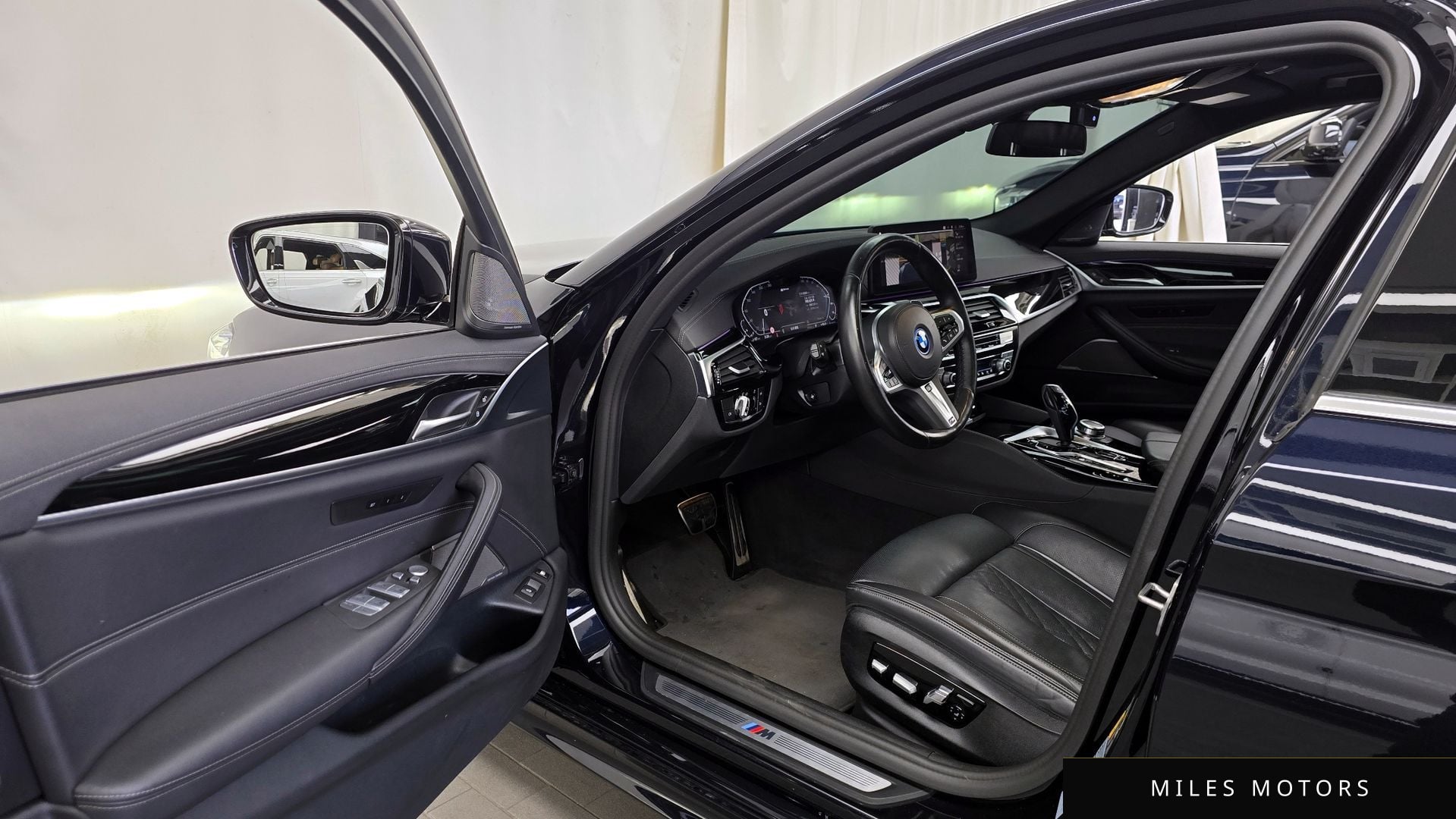 BMW 5시리즈 (G30) 2022 — миниатюра 10