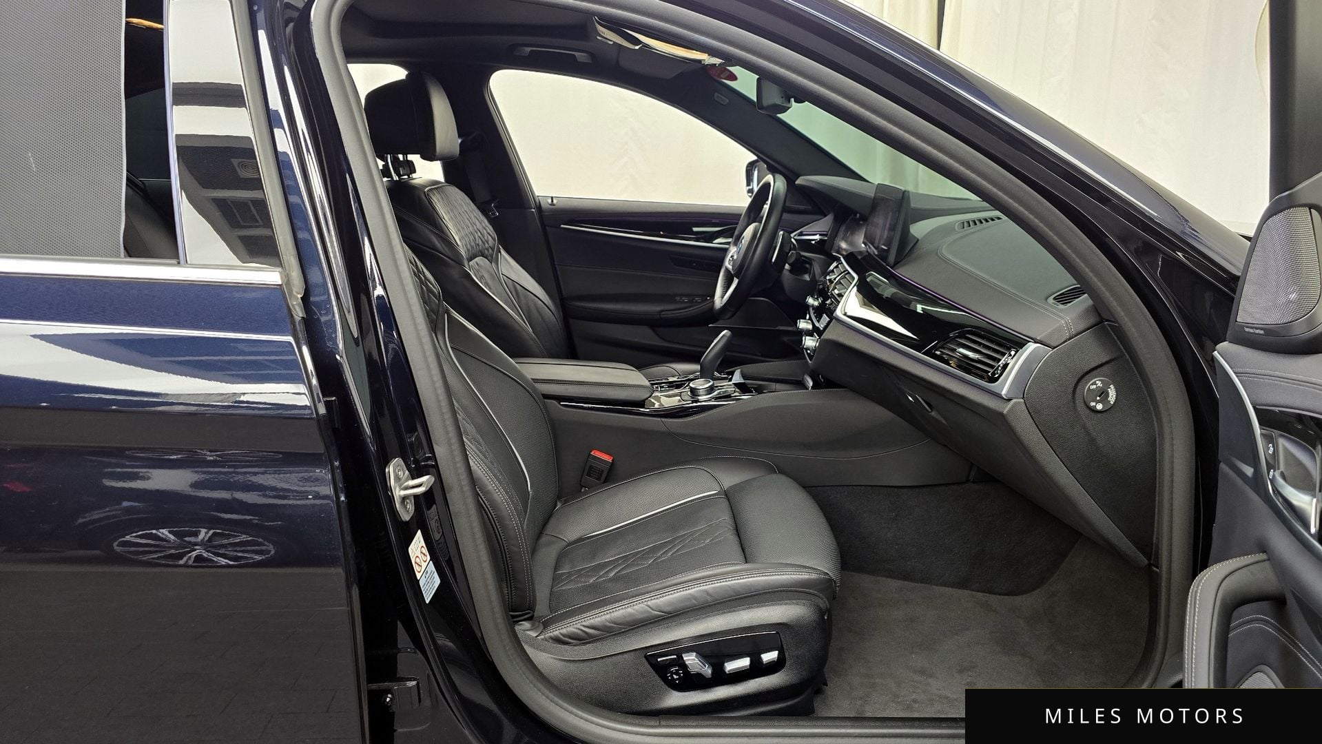 BMW 5시리즈 (G30) 2022 — миниатюра 11
