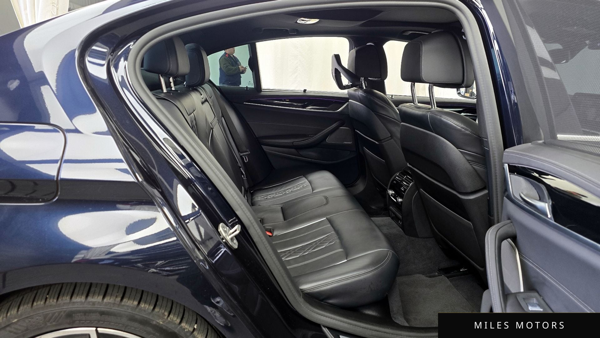 BMW 5시리즈 (G30) 2022 — миниатюра 12