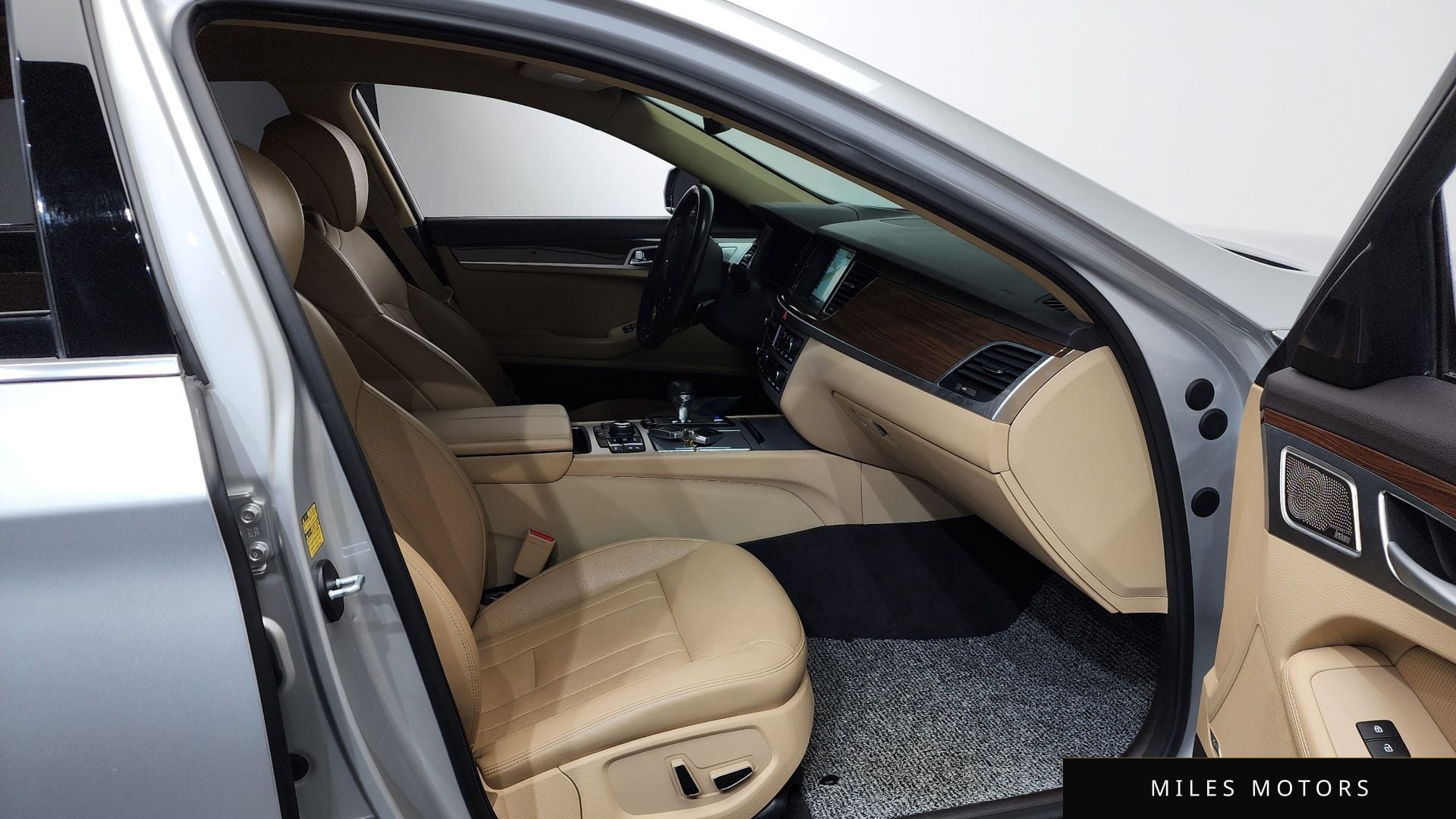 Genesis G80 2017 — миниатюра 11