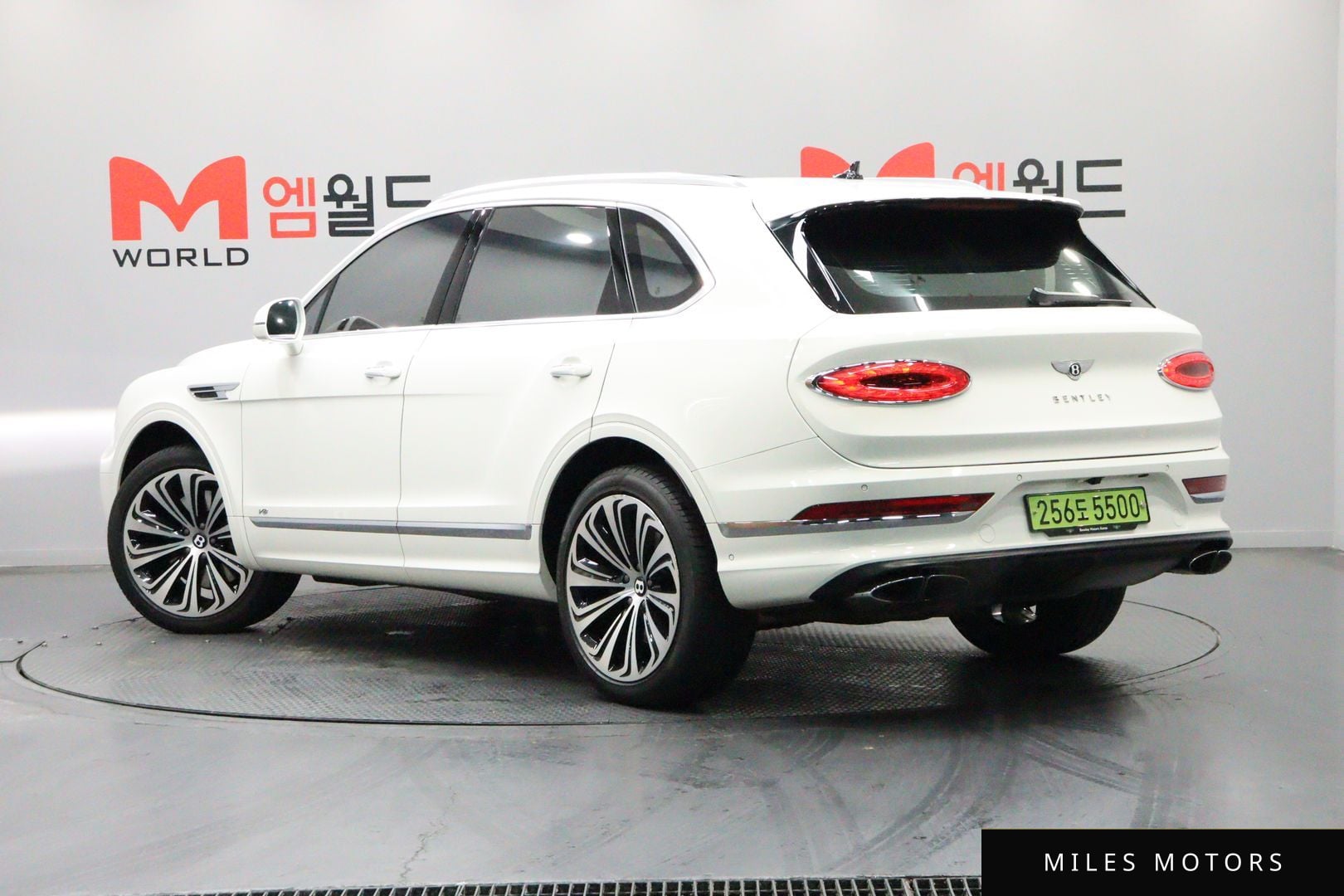 Bentley 벤테이가 2022 — миниатюра 4