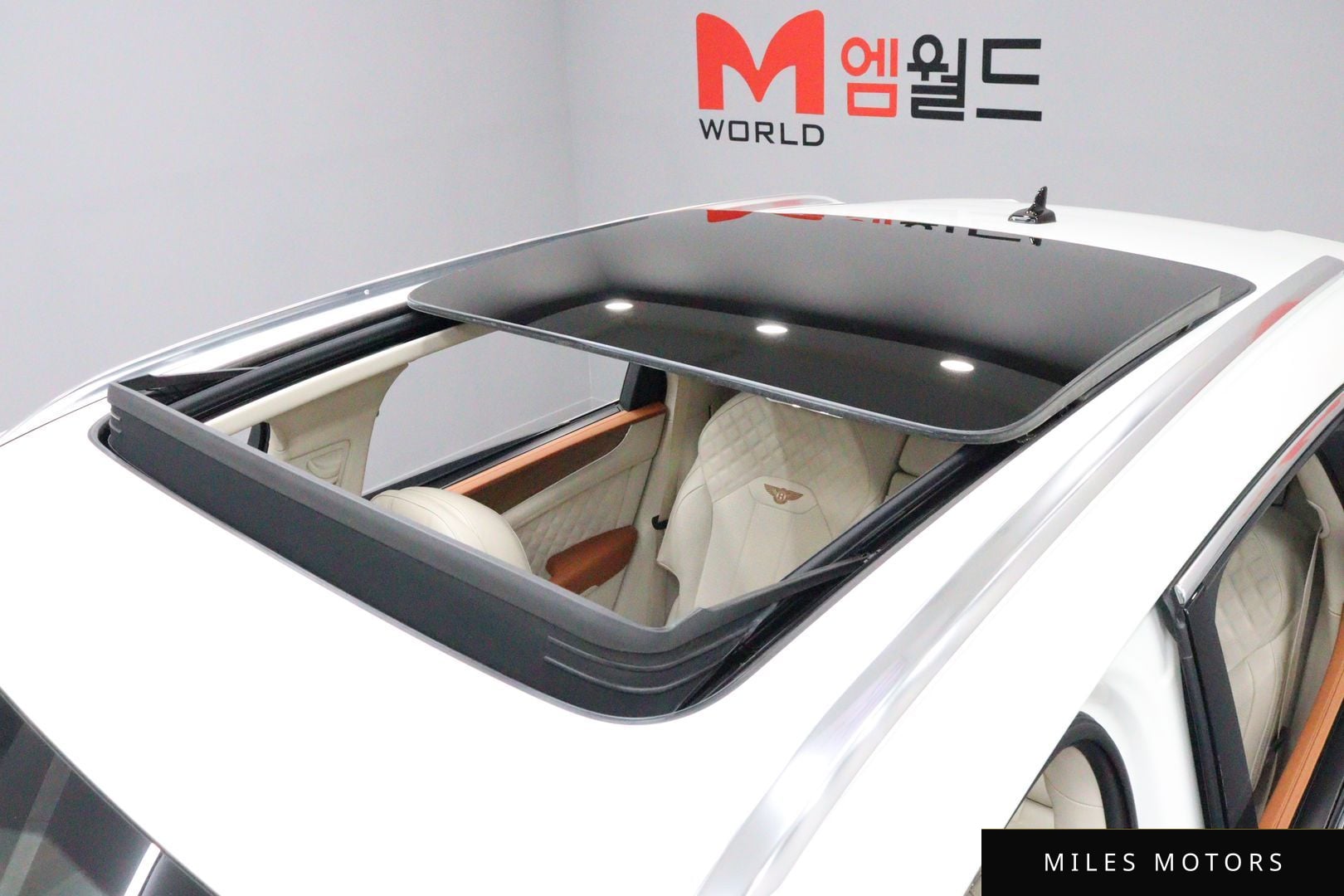 Bentley 벤테이가 2022 — миниатюра 5