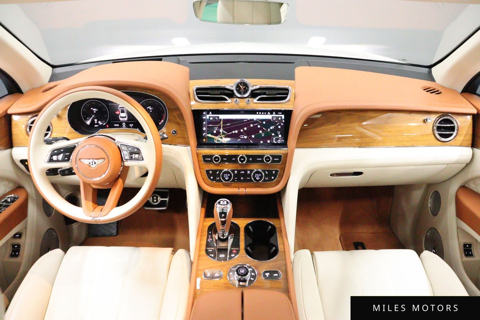 Bentley 벤테이가 2022 — миниатюра 6