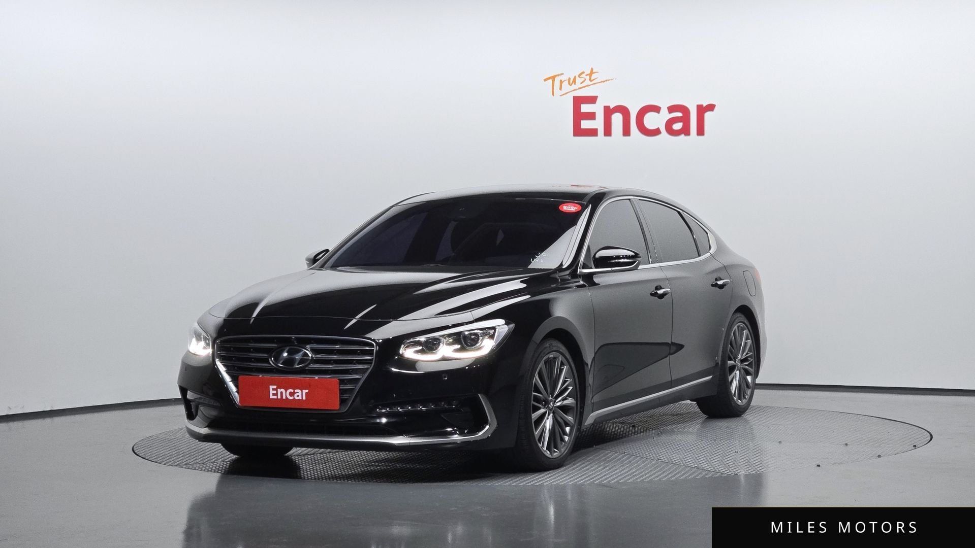Hyundai Grandeur 2018 — фото 1 из 12