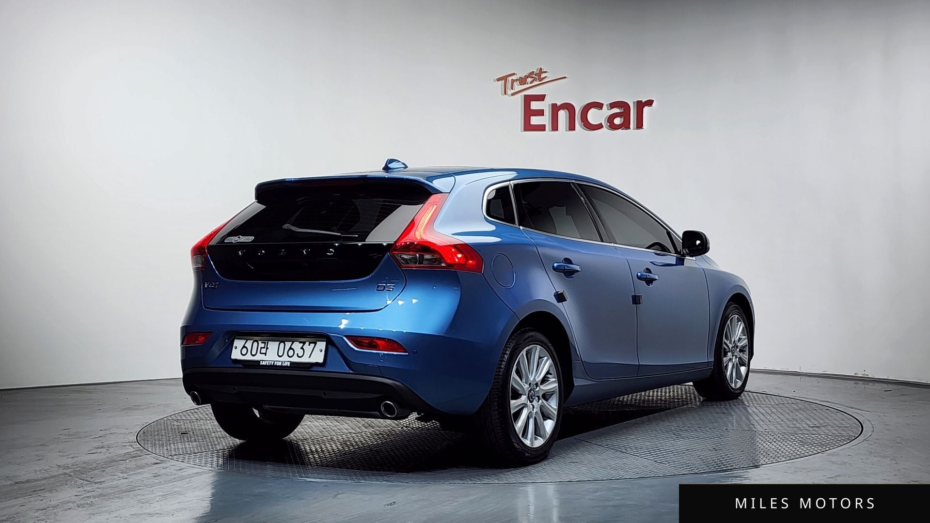 Volvo V40 2016 — миниатюра 2