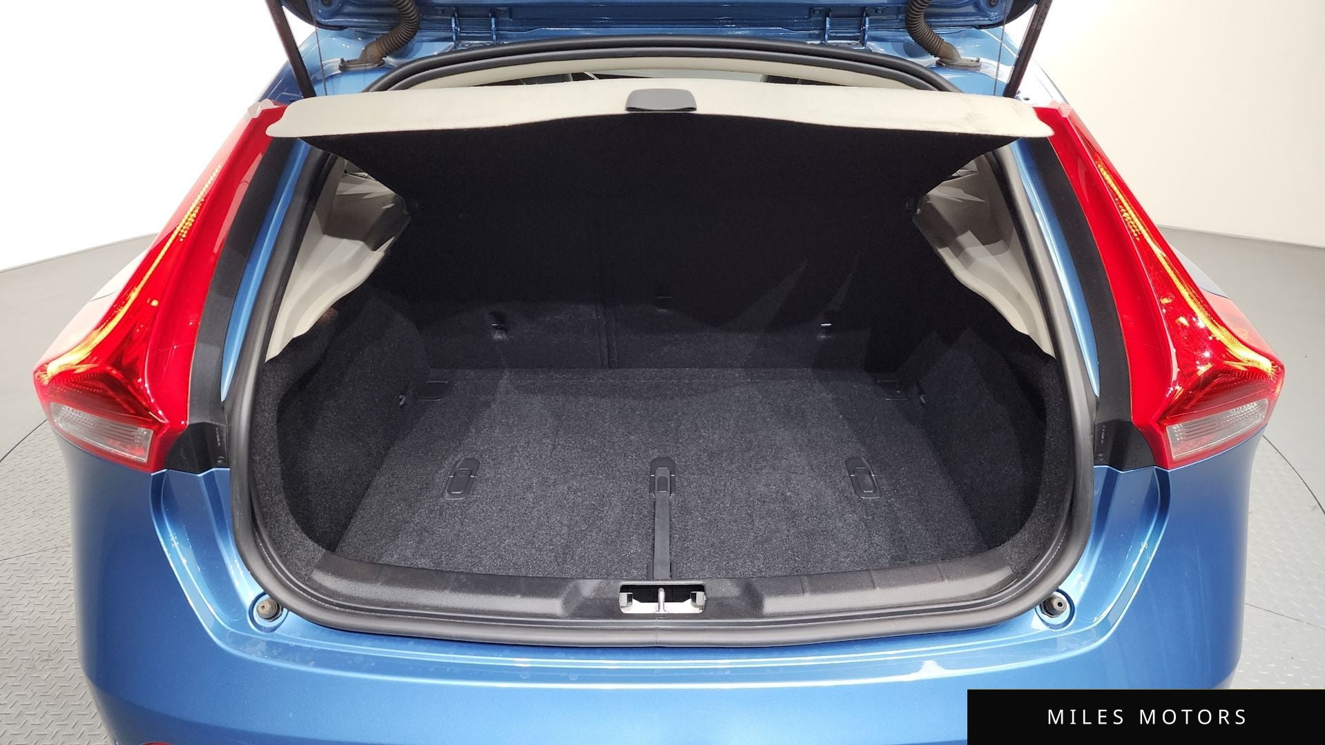 Volvo V40 2016 — миниатюра 20