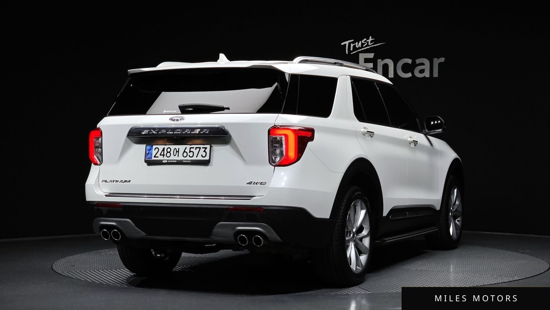 Ford Explorer 2022 — миниатюра 2
