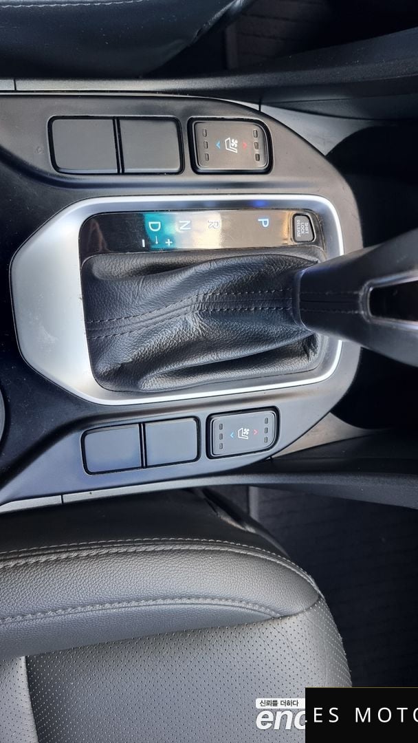 Hyundai Santafe 2016 — миниатюра 6