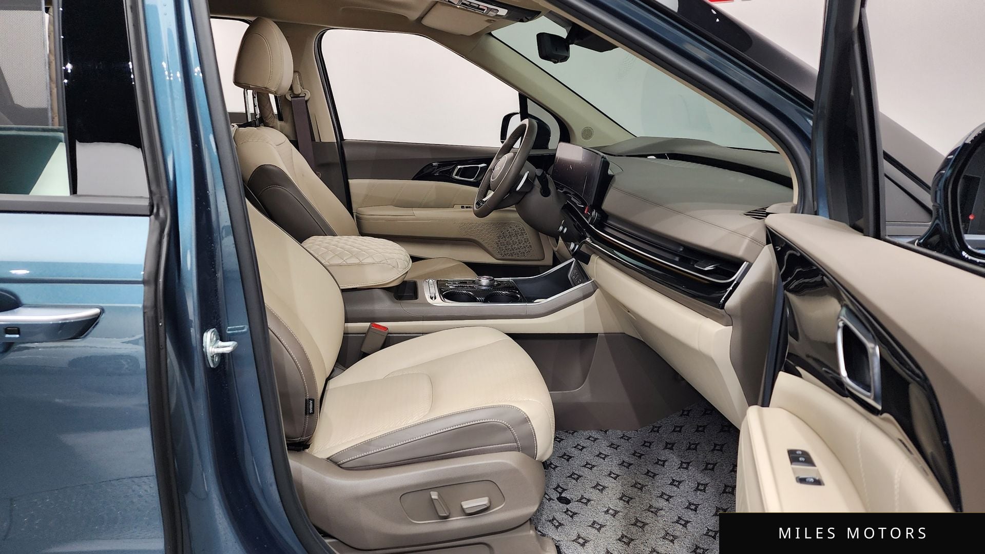 Kia Canival 2024 — миниатюра 11
