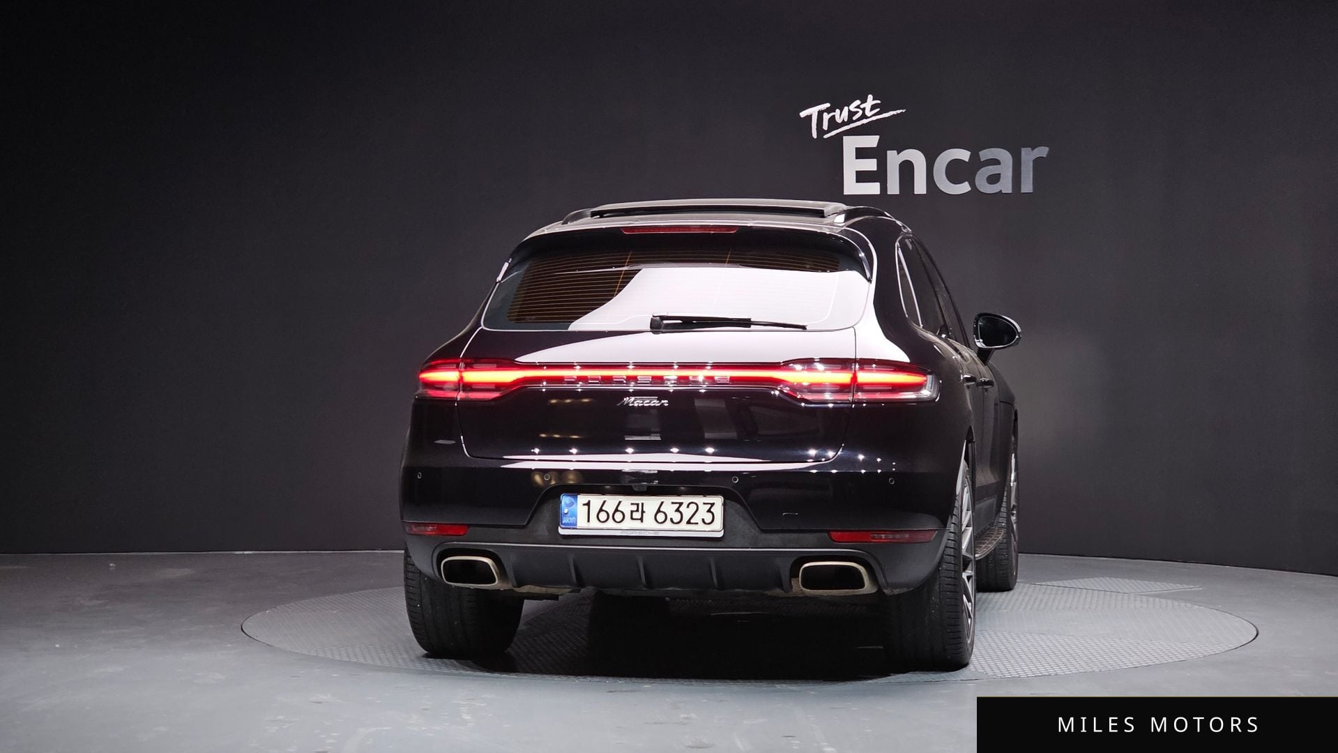 Porsche Macan 2021 — миниатюра 4