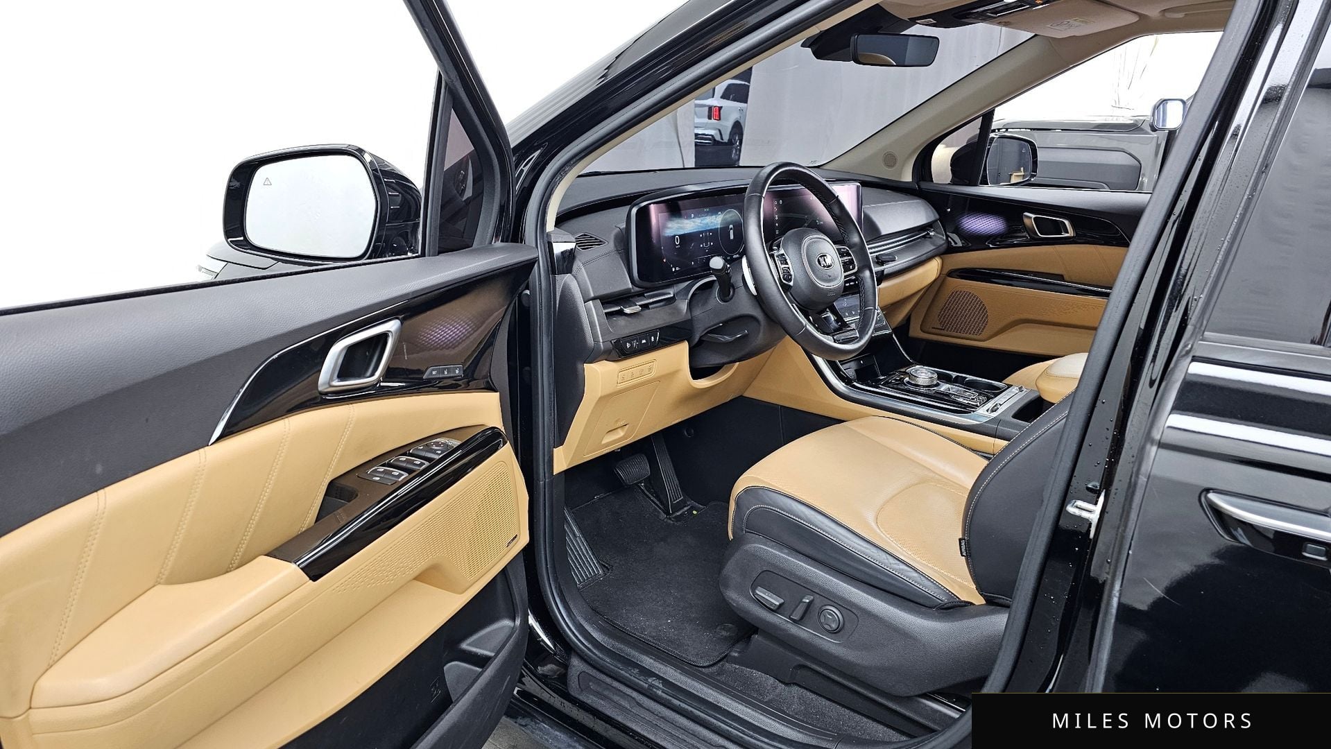 Kia Carnival 2021 — миниатюра 10