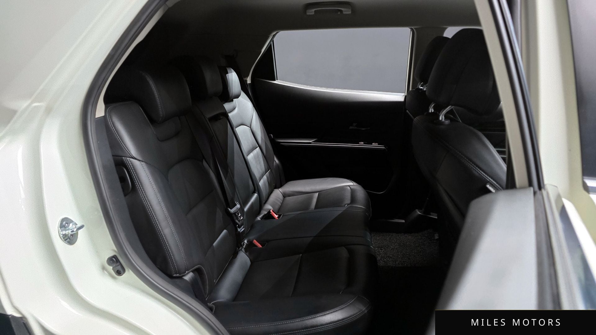 KG Mobility Beautiful Korando 2021 — миниатюра 12