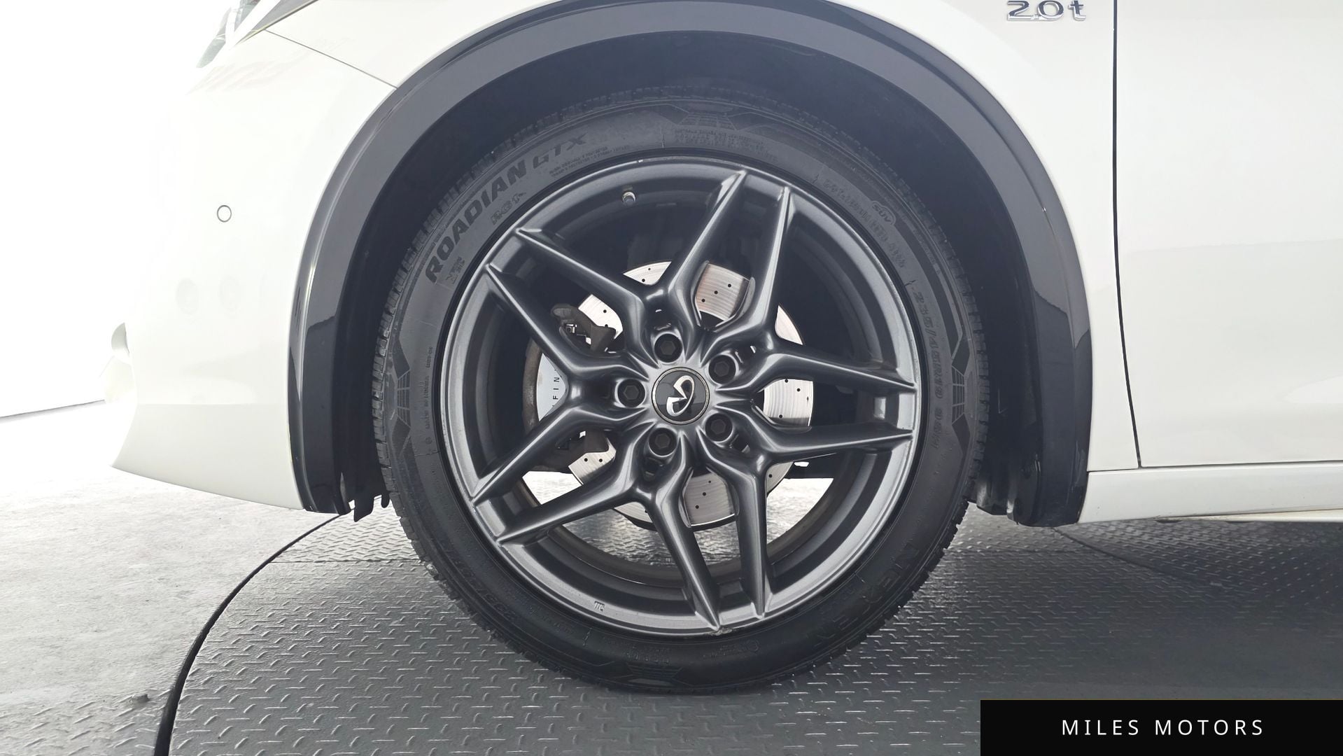 Infiniti Q30 2017 — миниатюра 4