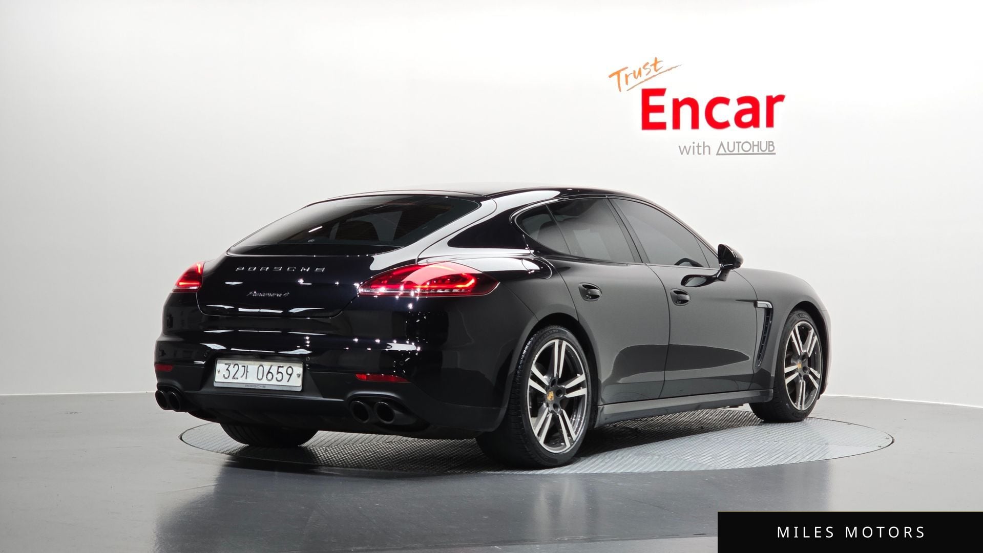 Porsche 파나메라 2016 — миниатюра 2
