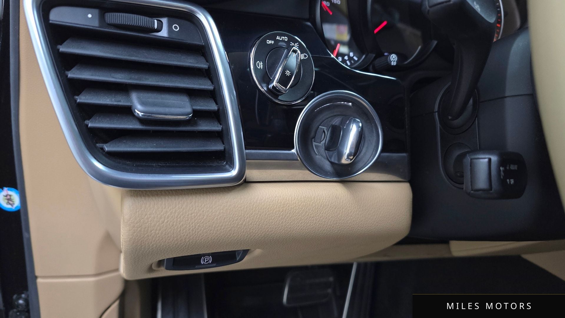 Porsche 파나메라 2016 — миниатюра 17