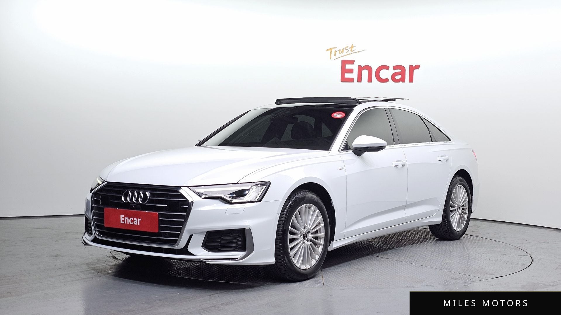 Audi A6 (C8) 2021 — фото 1 из 12