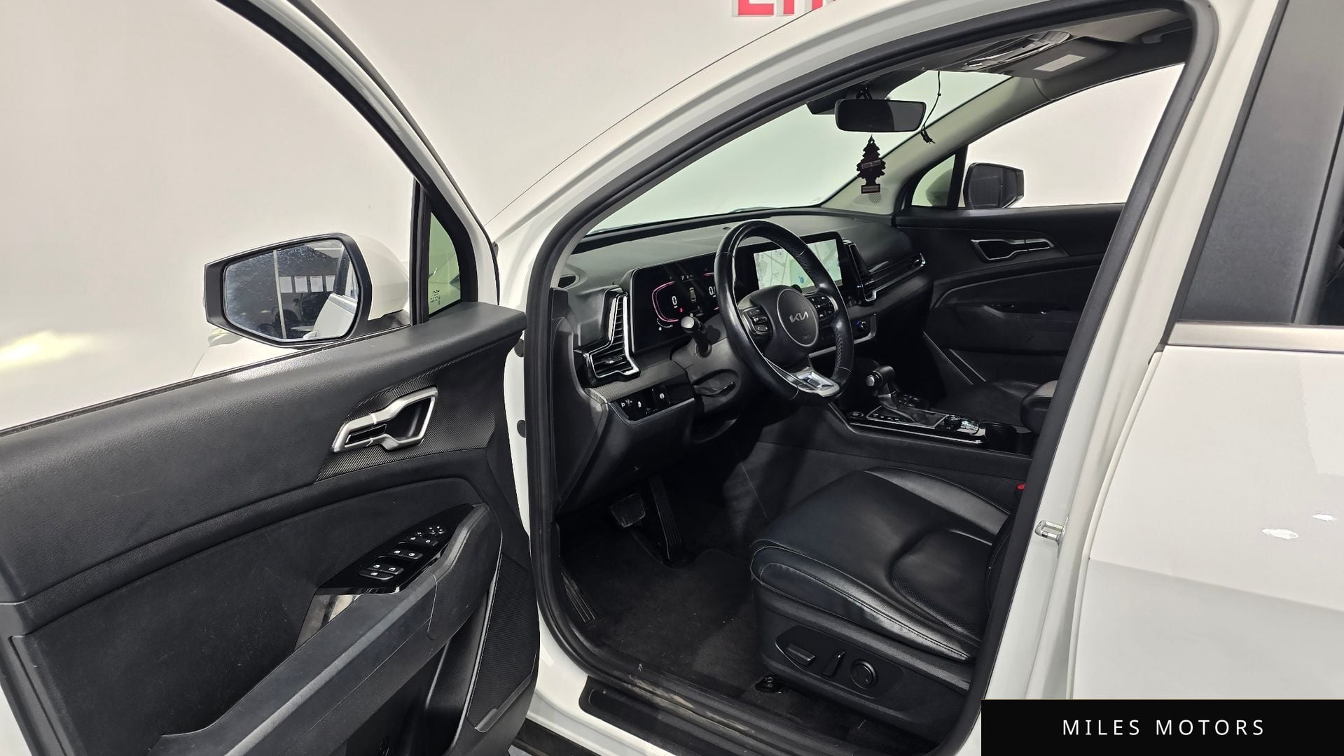 Kia Sportage 2022 — миниатюра 9