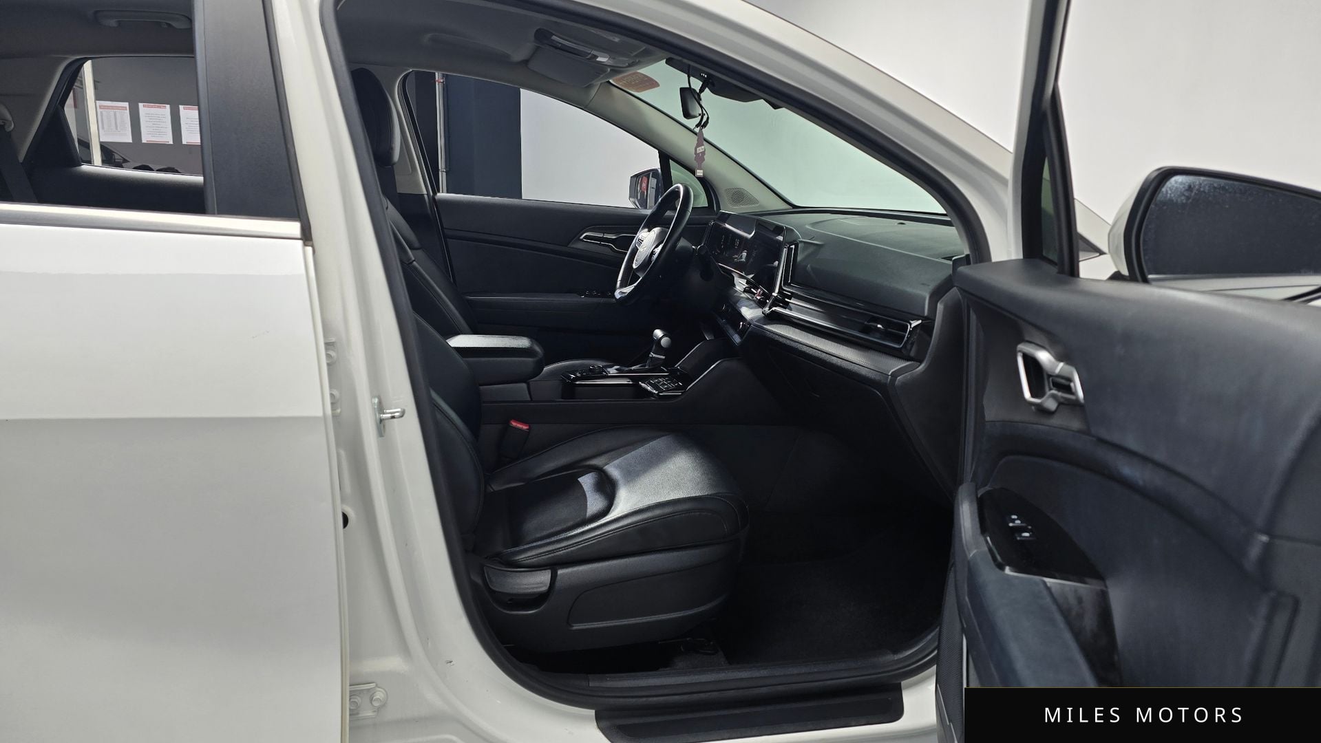 Kia Sportage 2022 — миниатюра 11
