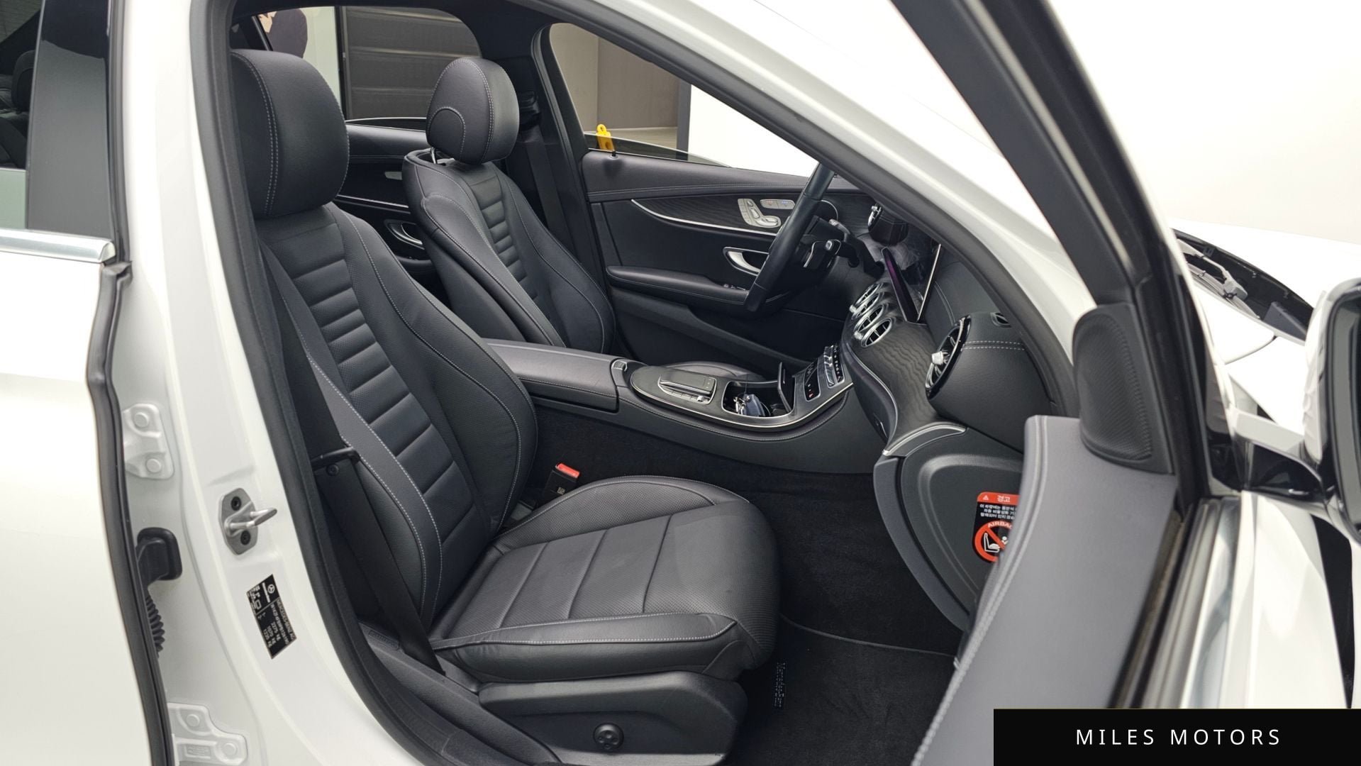 Mercedes-Benz E-Class W213 2023 — миниатюра 11