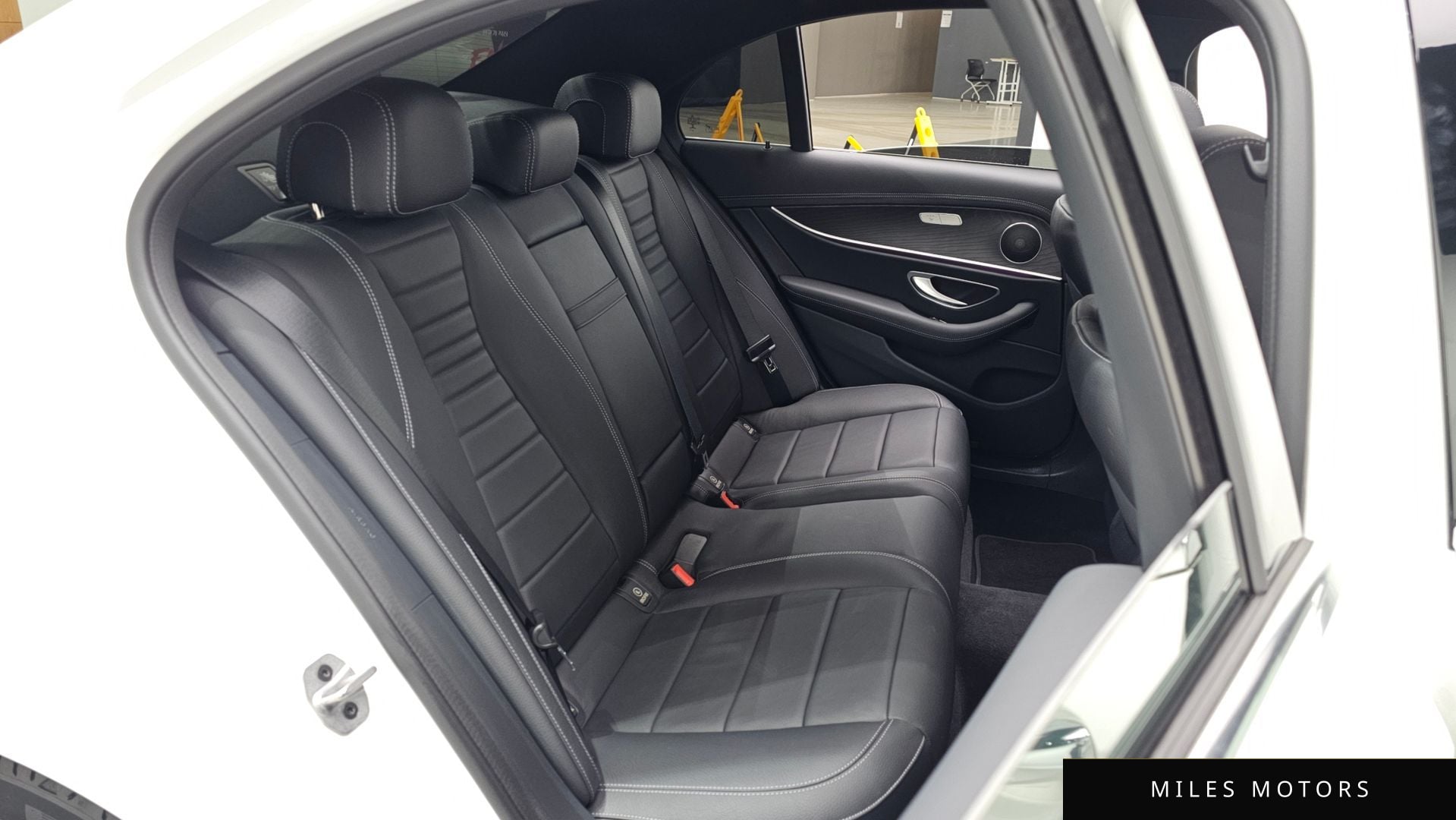 Mercedes-Benz E-Class W213 2023 — миниатюра 12