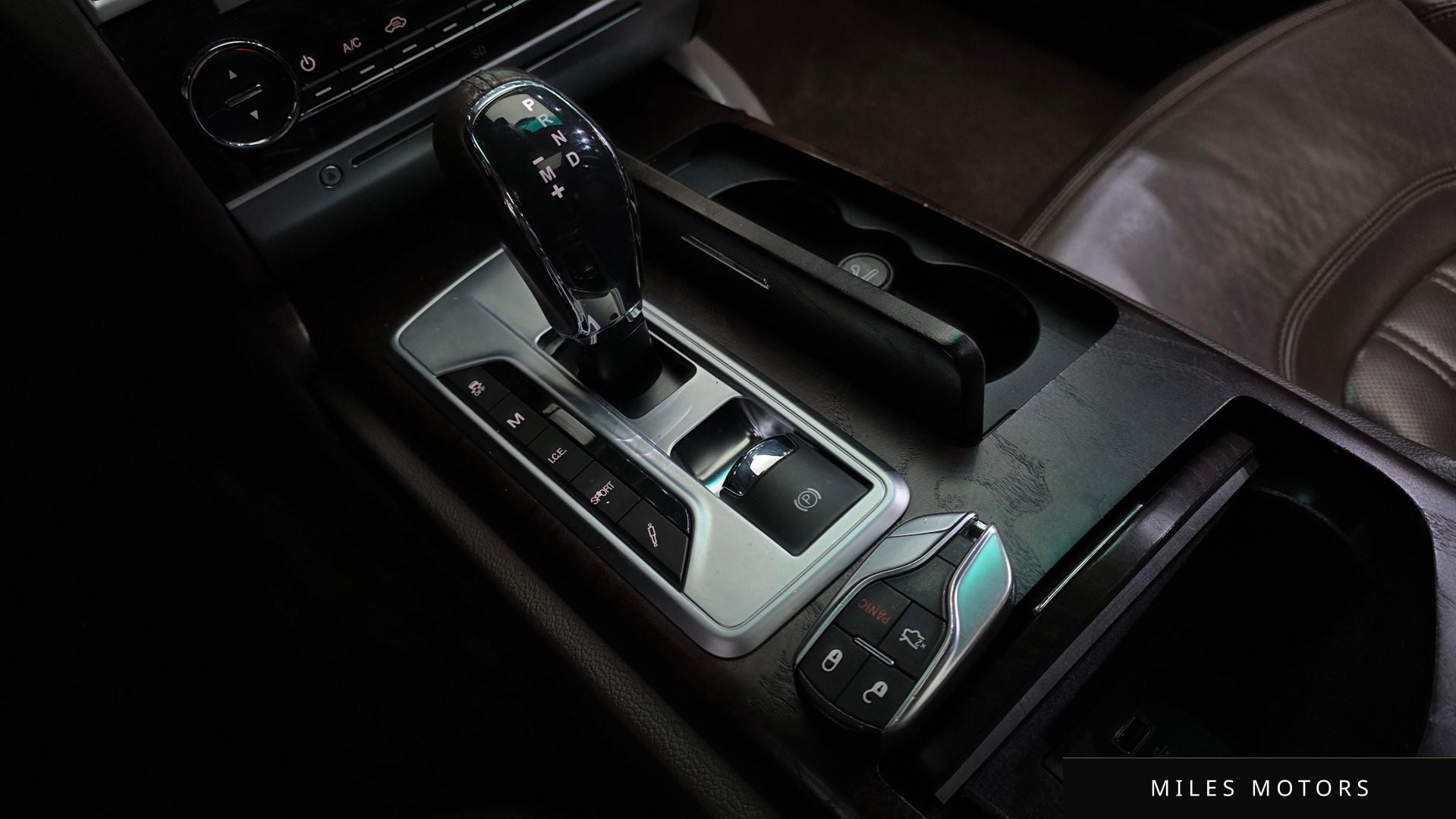 Maserati Quattroporte 2014 — миниатюра 9