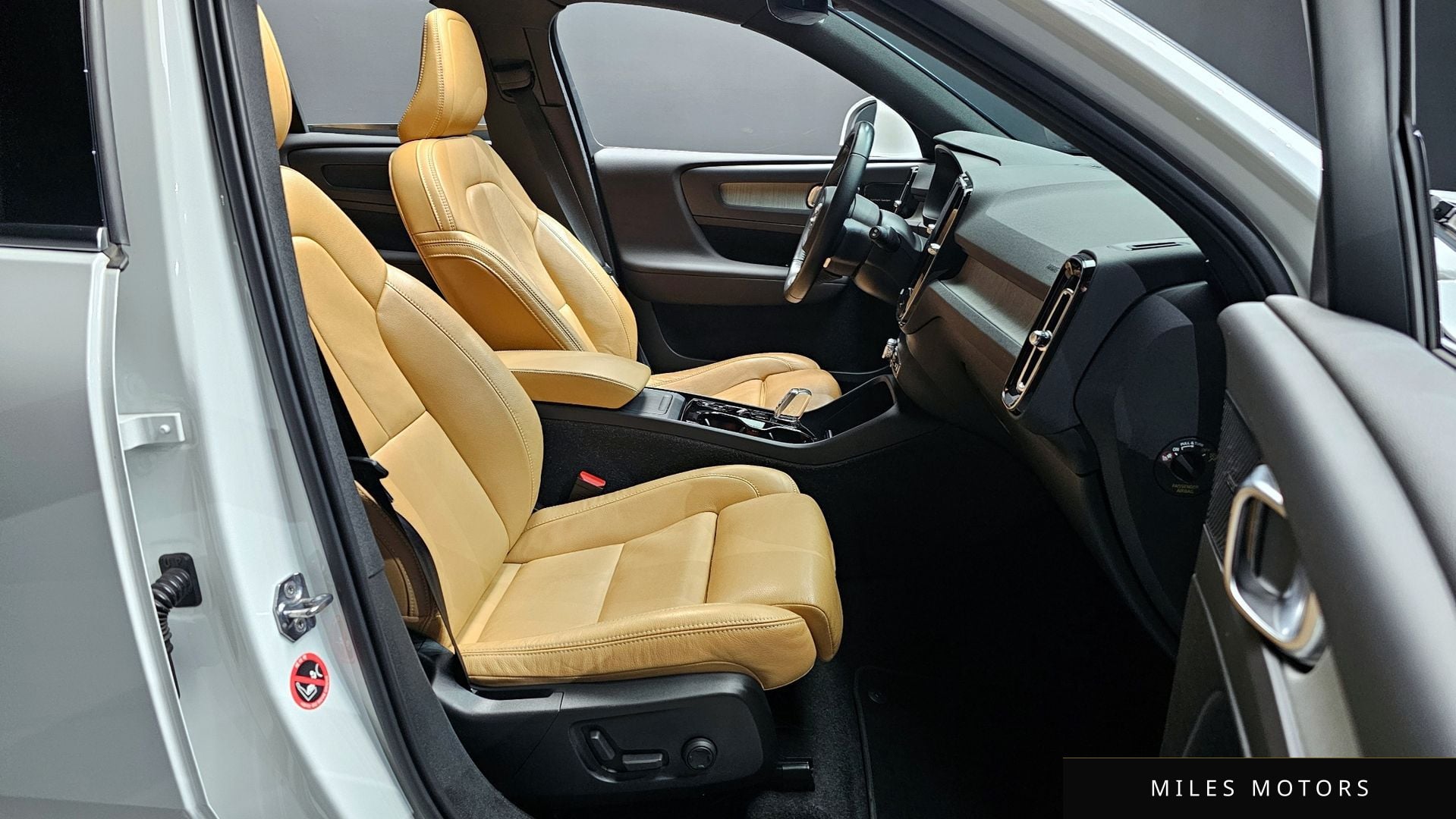 Volvo XC40 2021 — миниатюра 10