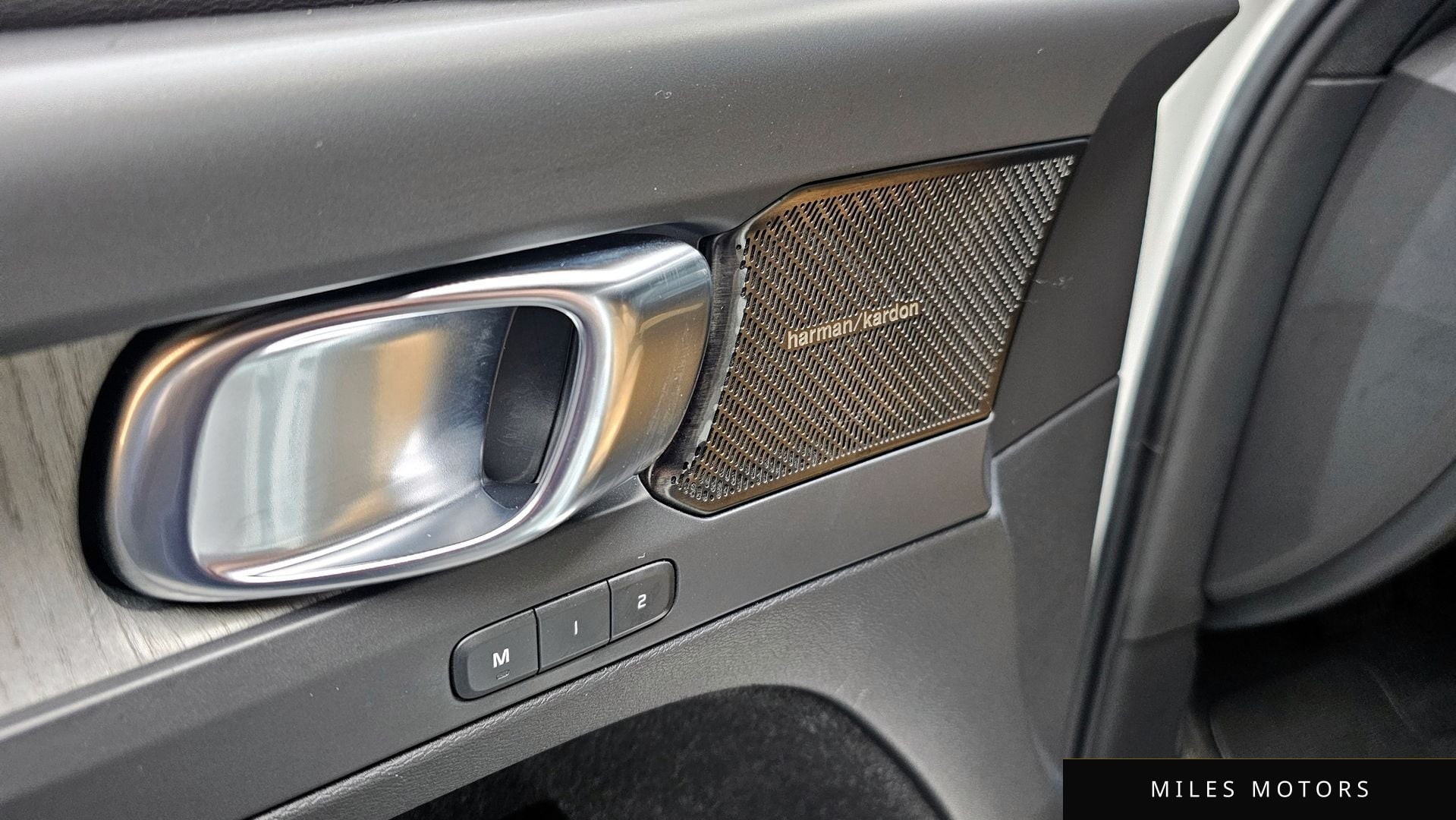 Volvo XC40 2021 — миниатюра 18