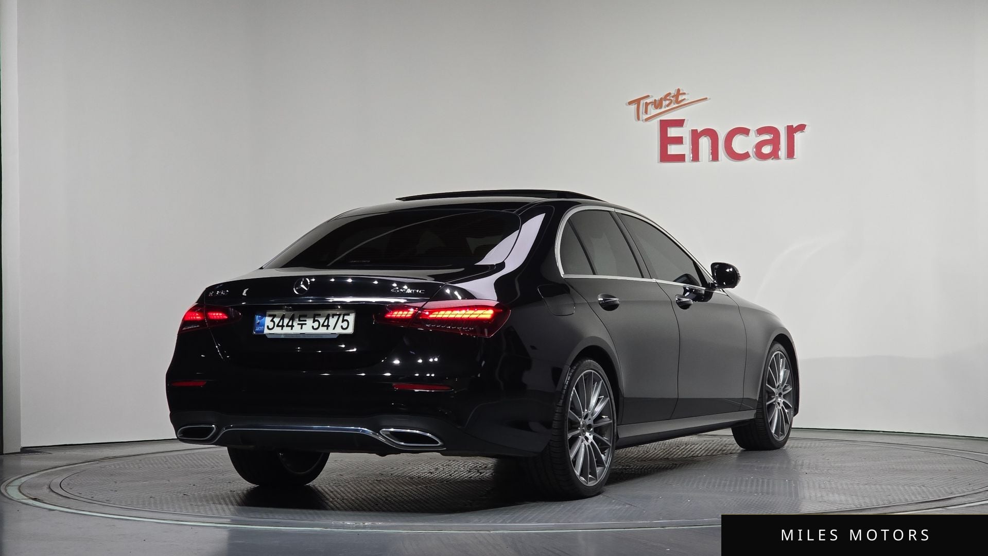 Mercedes-Benz E-Class W213 2021 — миниатюра 2