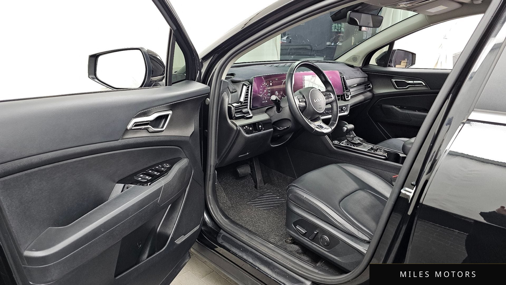 Kia Sportage 2023 — миниатюра 10