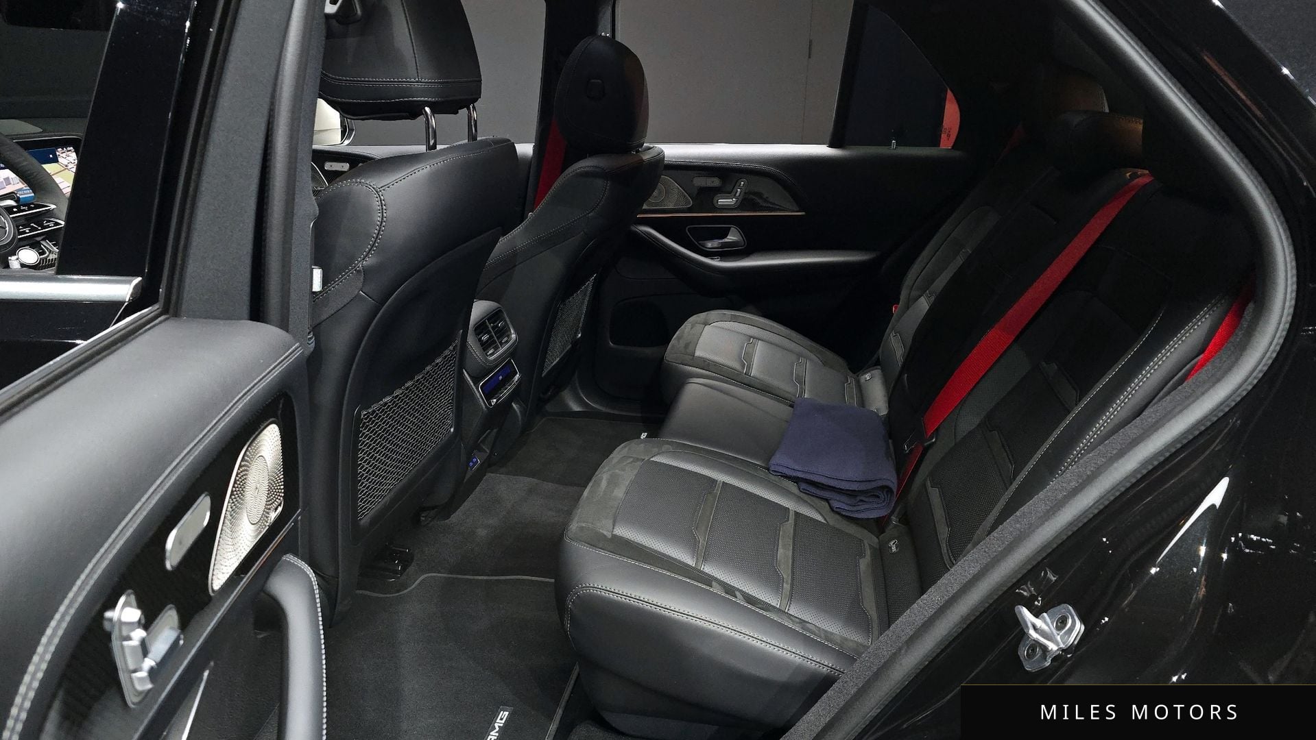 Mercedes-Benz GLE-클래스 W167 2024 — миниатюра 12