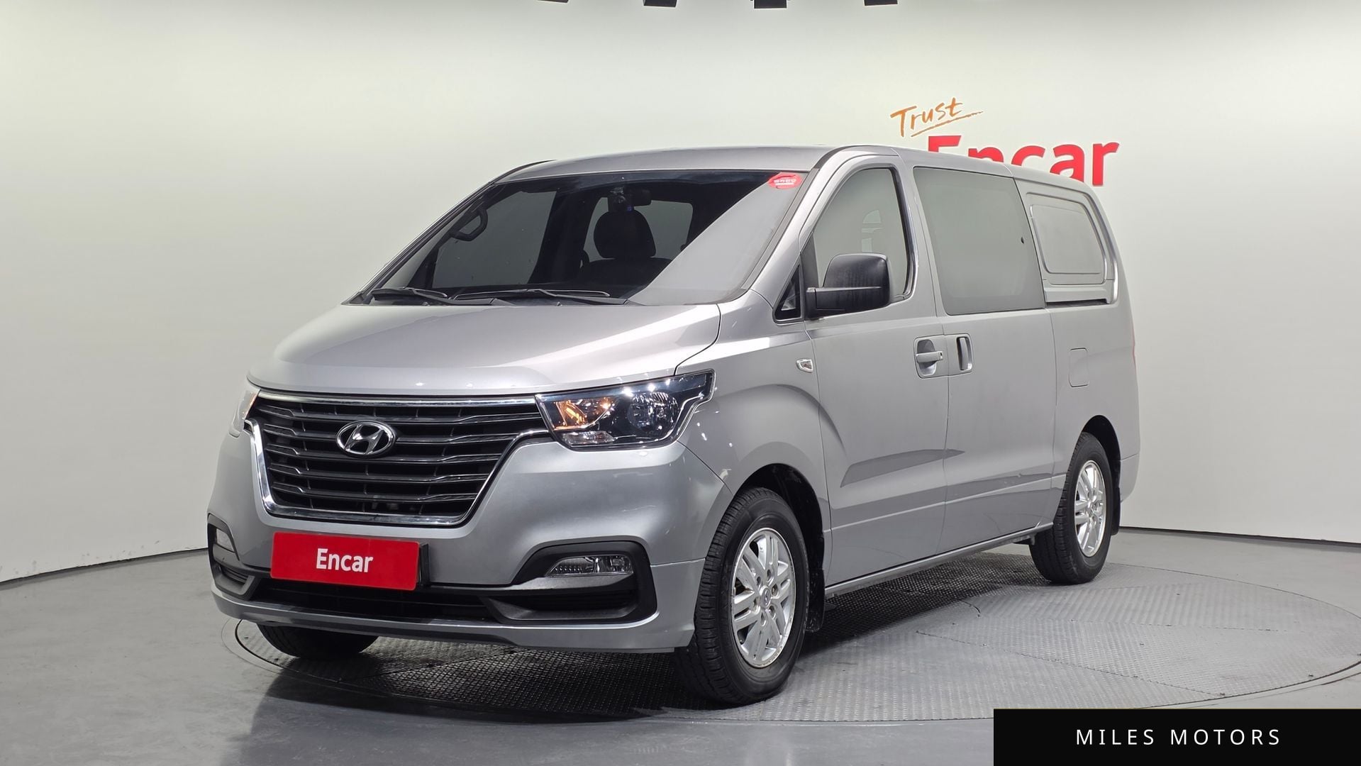 Hyundai Starex 2021