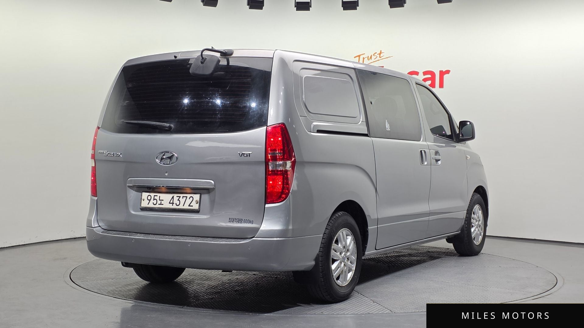 Hyundai Starex 2021 — миниатюра 2