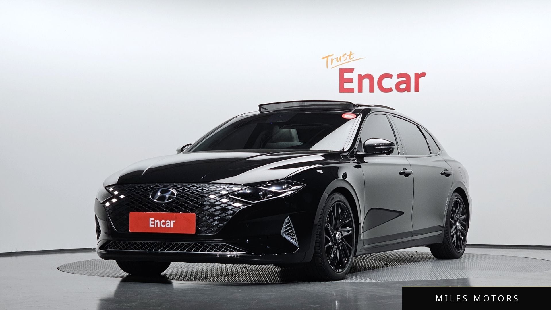 Hyundai Grandeur 2022 — фото 1 из 12