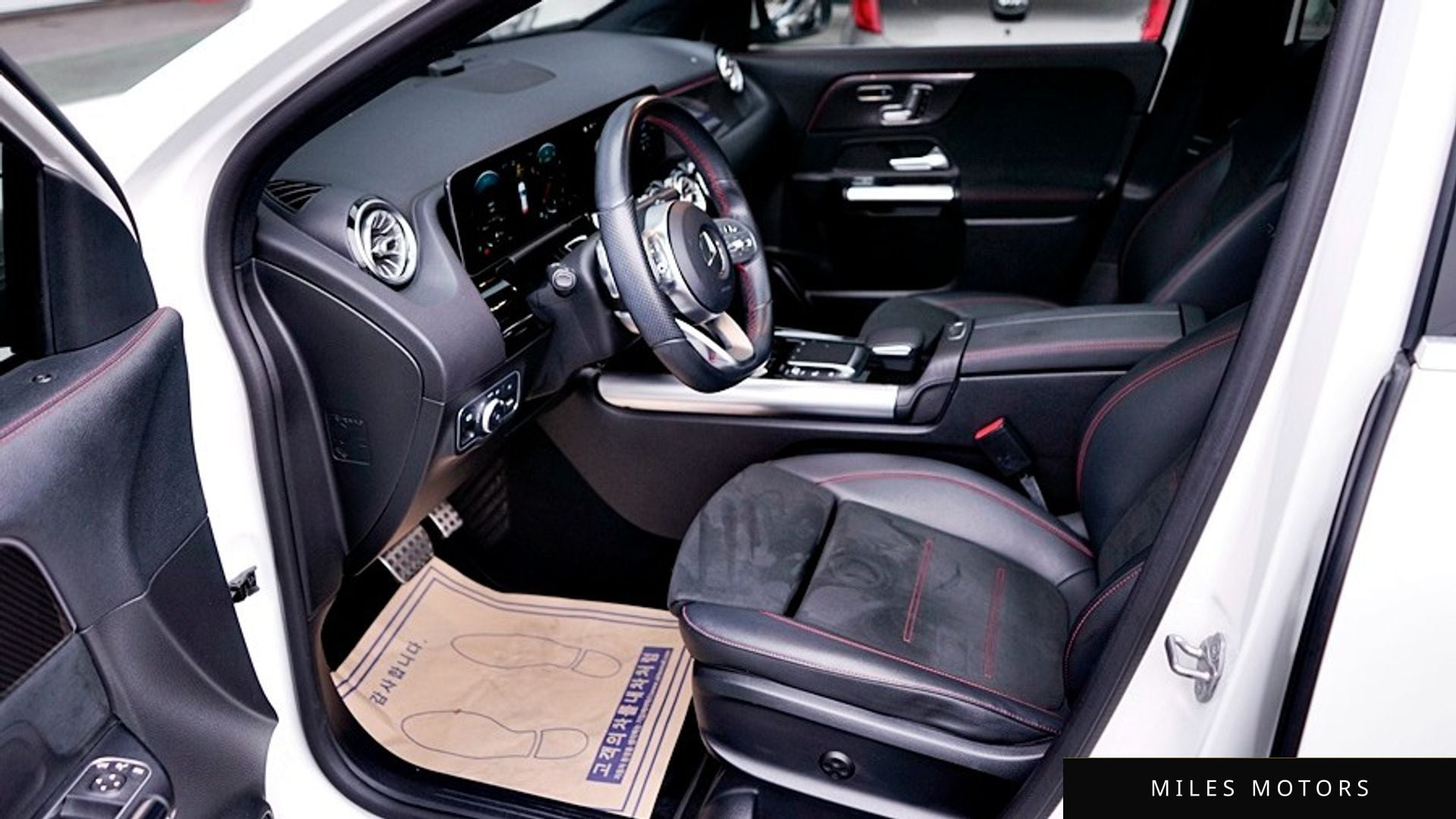 Mercedes-Benz GLA-Class H247 2020 — миниатюра 12