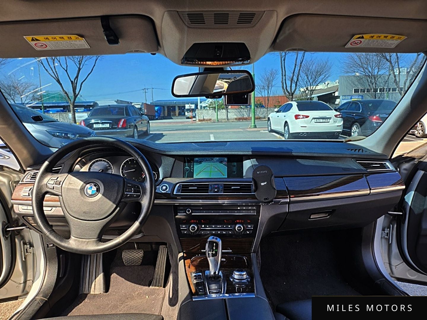 BMW 7 Series (F01) 2009 — миниатюра 7