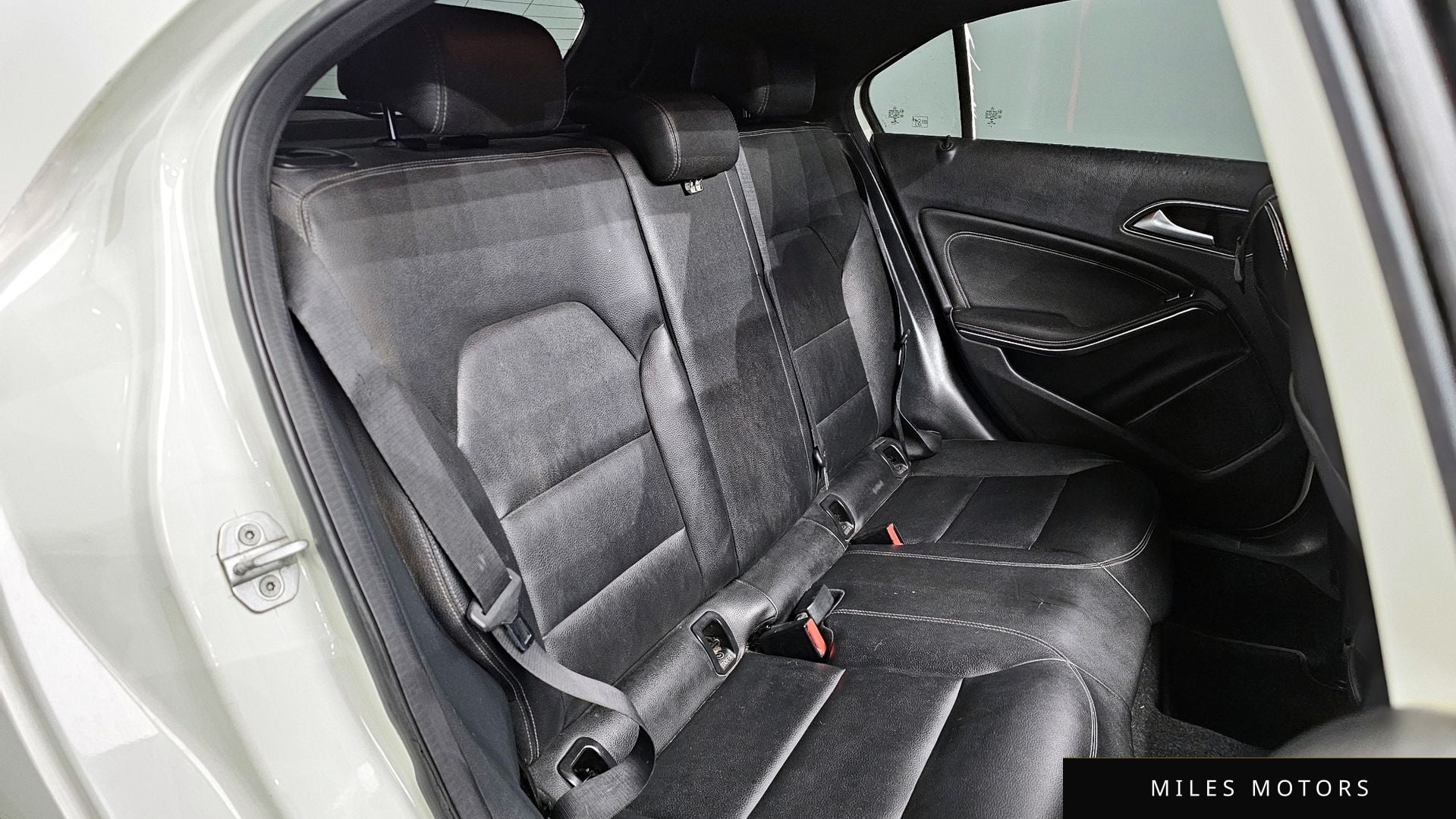 Mercedes-Benz A-Class W176 2016 — миниатюра 12