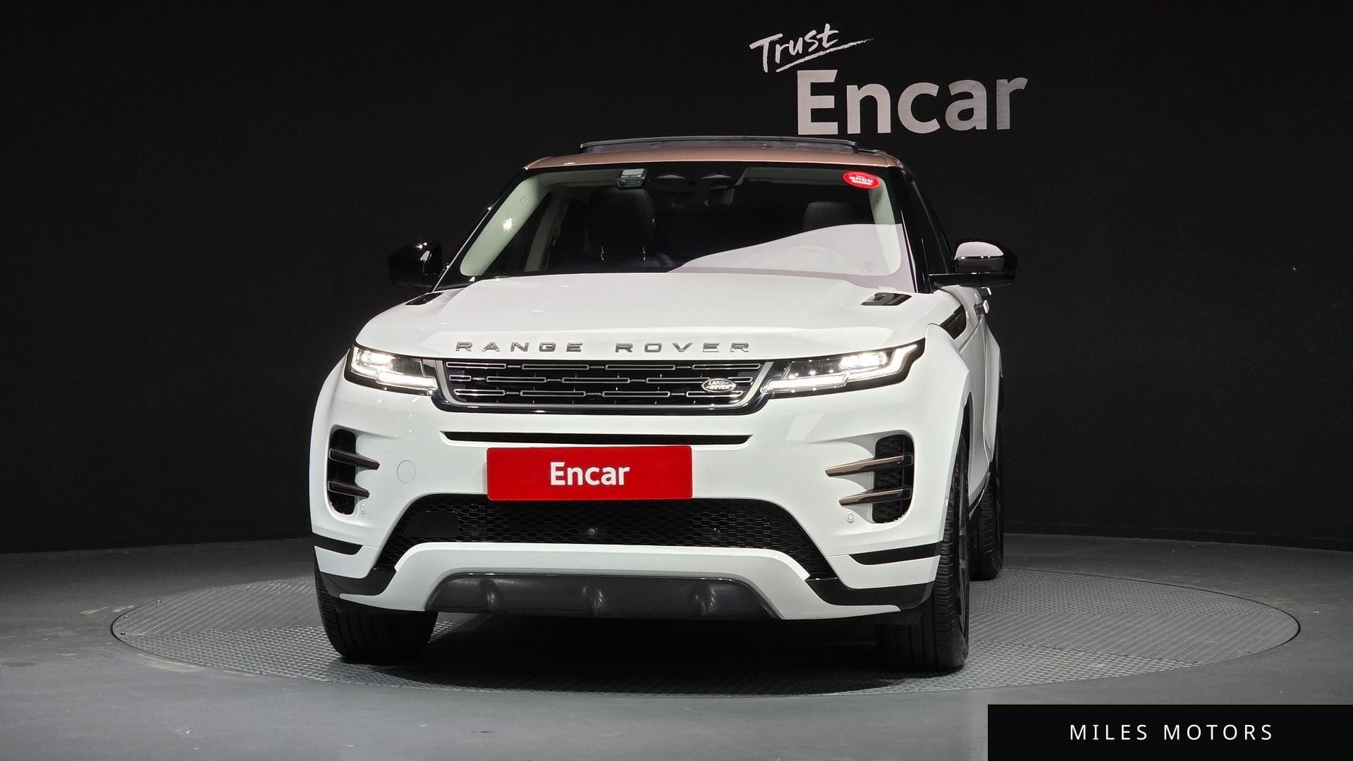 Land Rover Range Rover Evoque 2024 — миниатюра 3