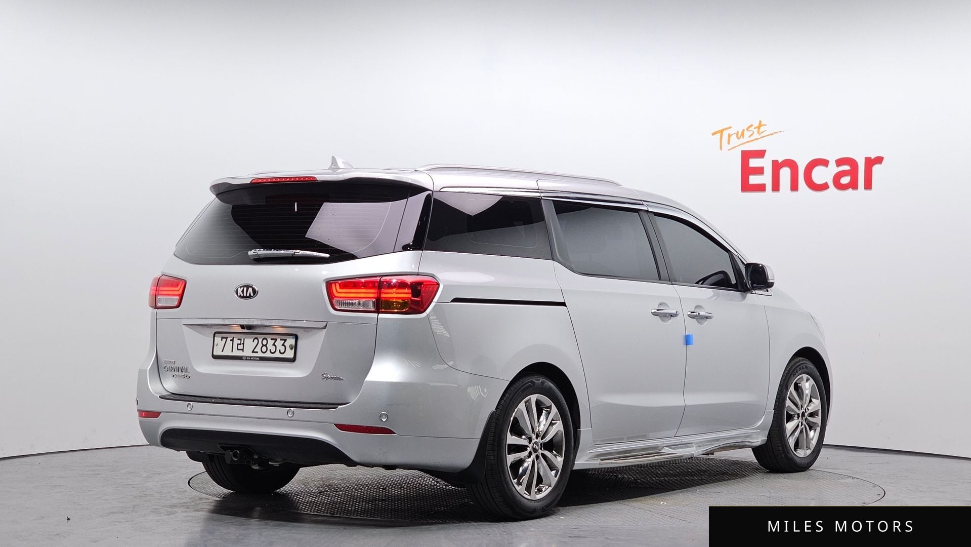 Kia Canival 2016 — миниатюра 2