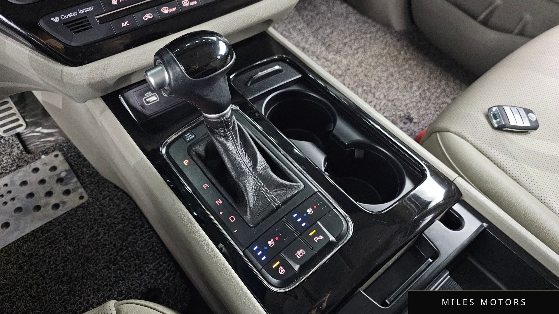 Kia Canival 2016 — миниатюра 9