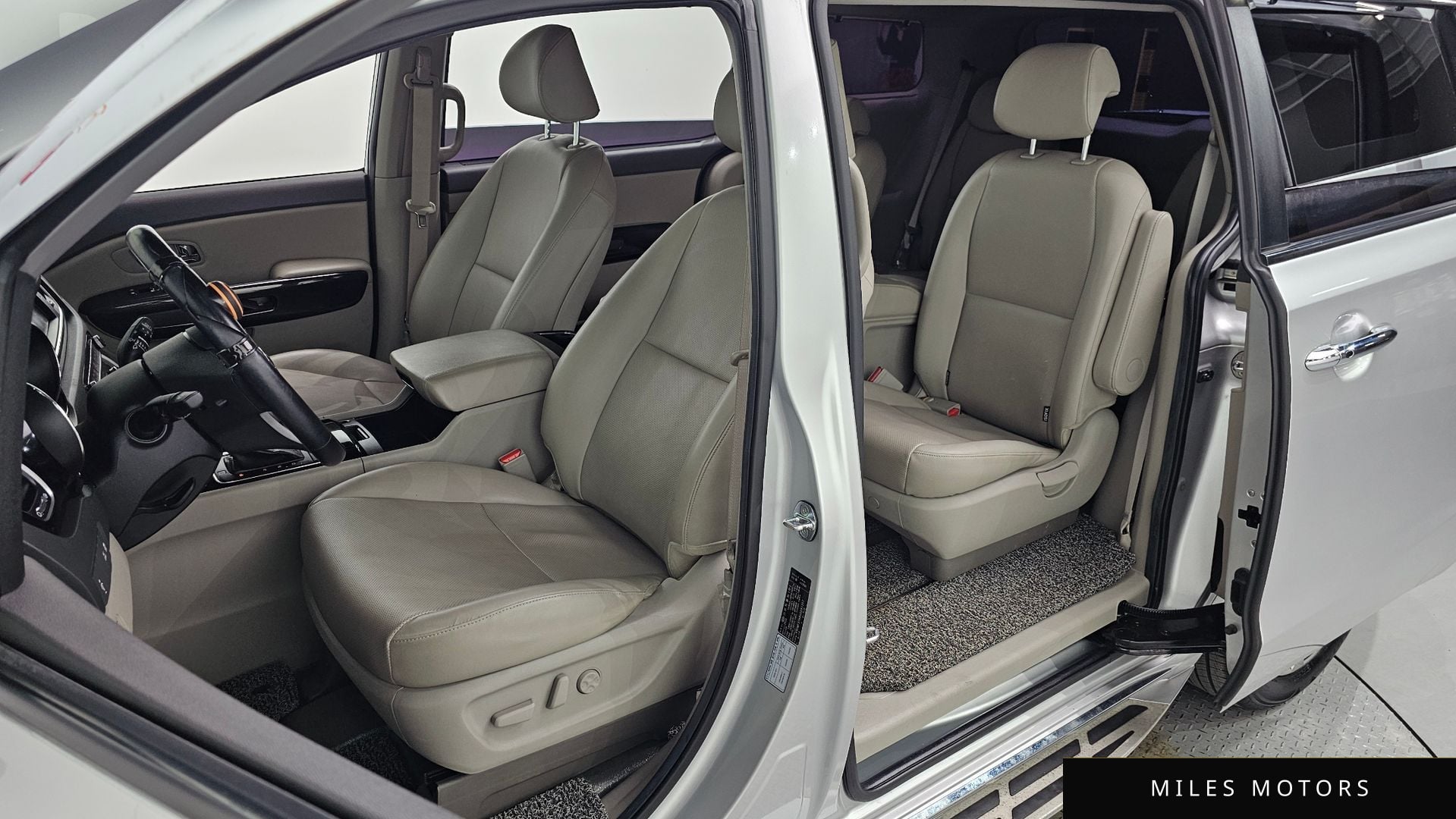 Kia Canival 2016 — миниатюра 10