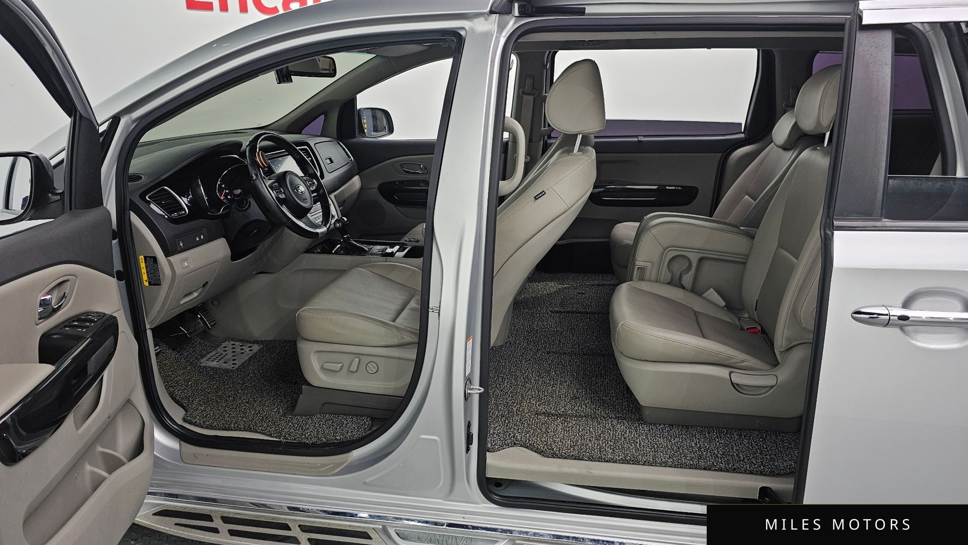 Kia Canival 2016 — миниатюра 12