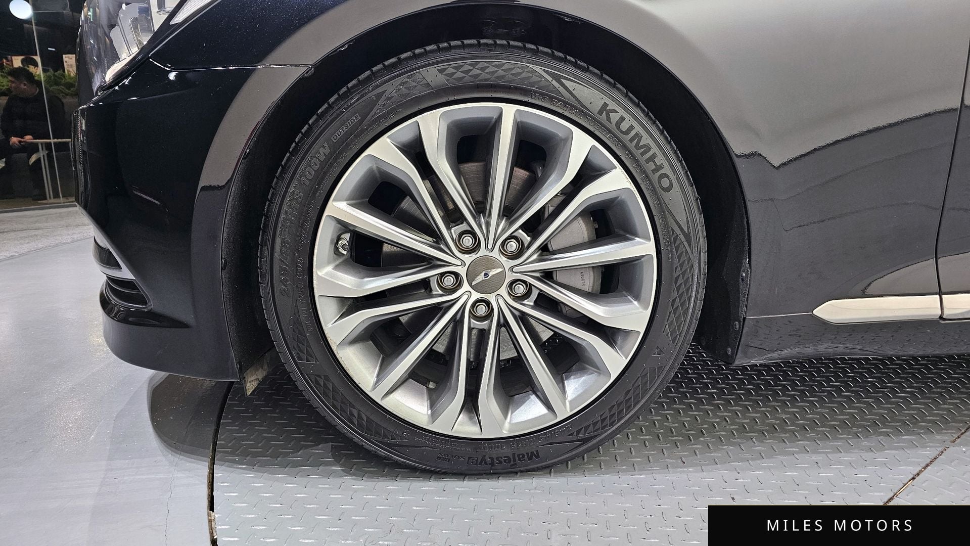 Hyundai Genesis 2015 — миниатюра 5