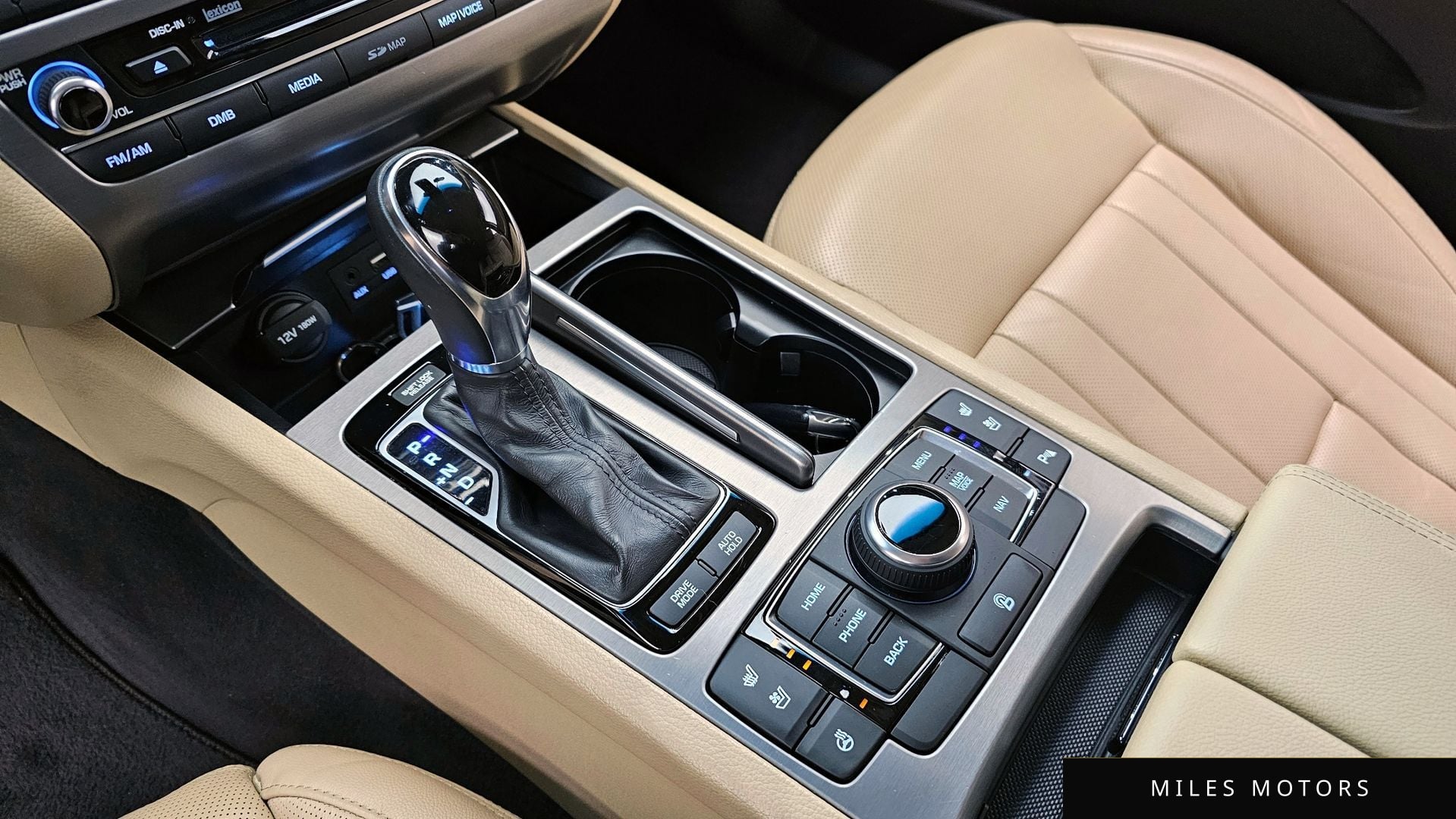 Hyundai Genesis 2015 — миниатюра 9